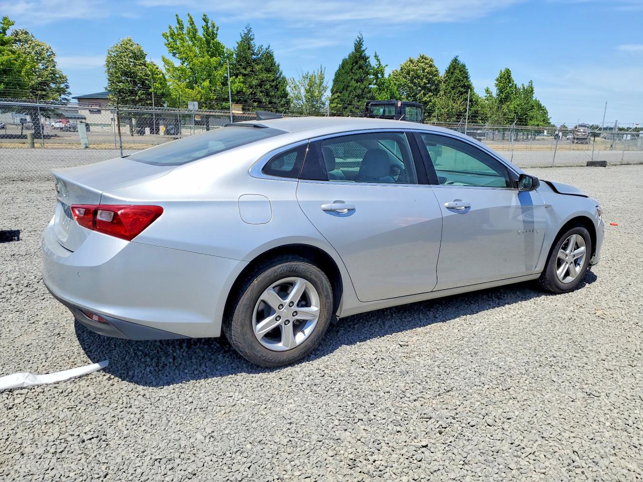 2020 Chevrolet Malibu Ls Silver vin: 1G1ZC5ST4LF098365