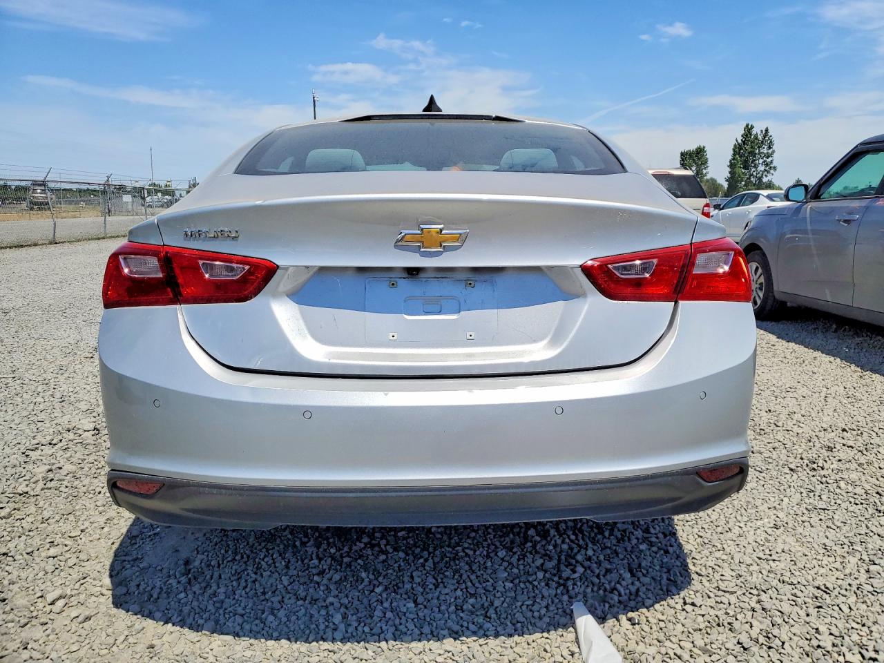 2020 Chevrolet Malibu Ls Silver vin: 1G1ZC5ST4LF098365