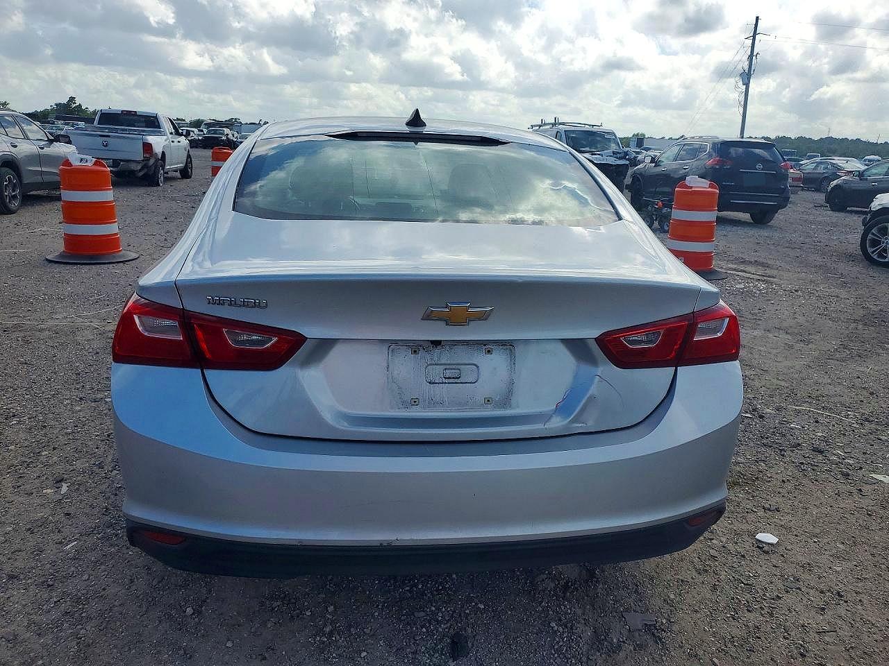 2020 Chevrolet Malibu Ls Gray vin: 1G1ZC5ST4LF141862