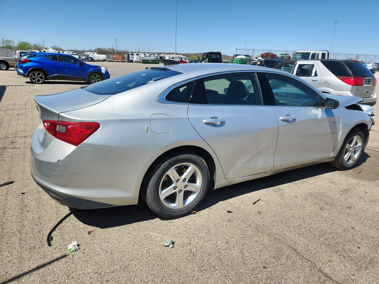2022 Chevrolet Malibu Ls Серебряный vin: 1G1ZC5ST6NF166507 Damage: Right Rear Door, Dent(S) W/ Paint Dmg, > 12 Inches