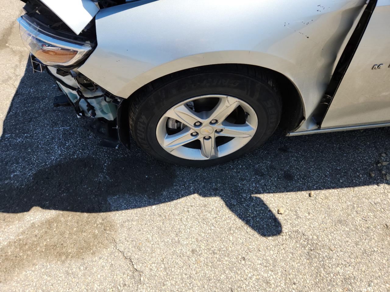 2022 Chevrolet Malibu Ls Серебряный vin: 1G1ZC5ST6NF166507 Damage: Left Front Wheel, Curb Rash, 3 To 4 Inches