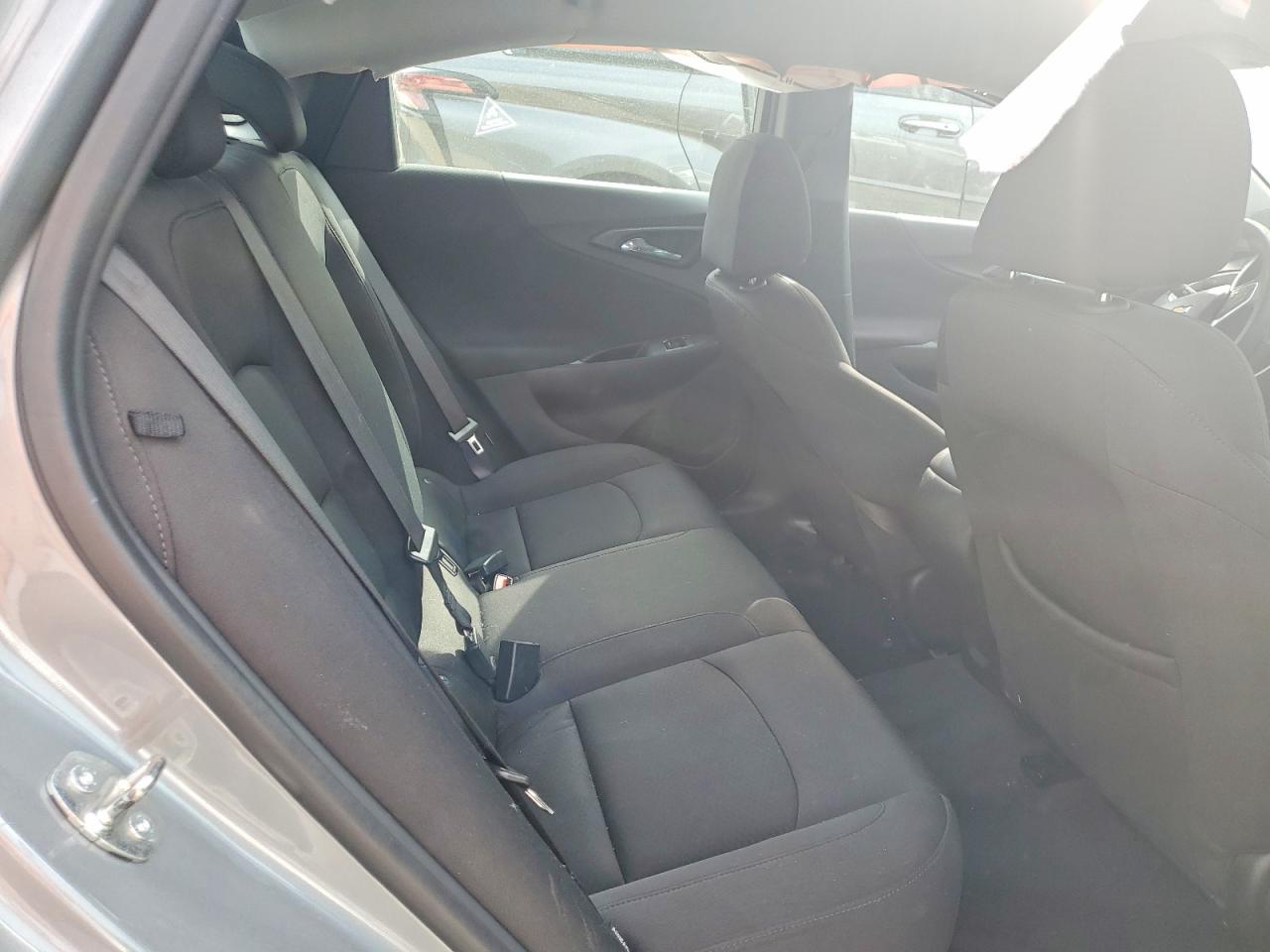 2023 Chevrolet Malibu Ls Silver vin: 1G1ZC5ST6PF152321