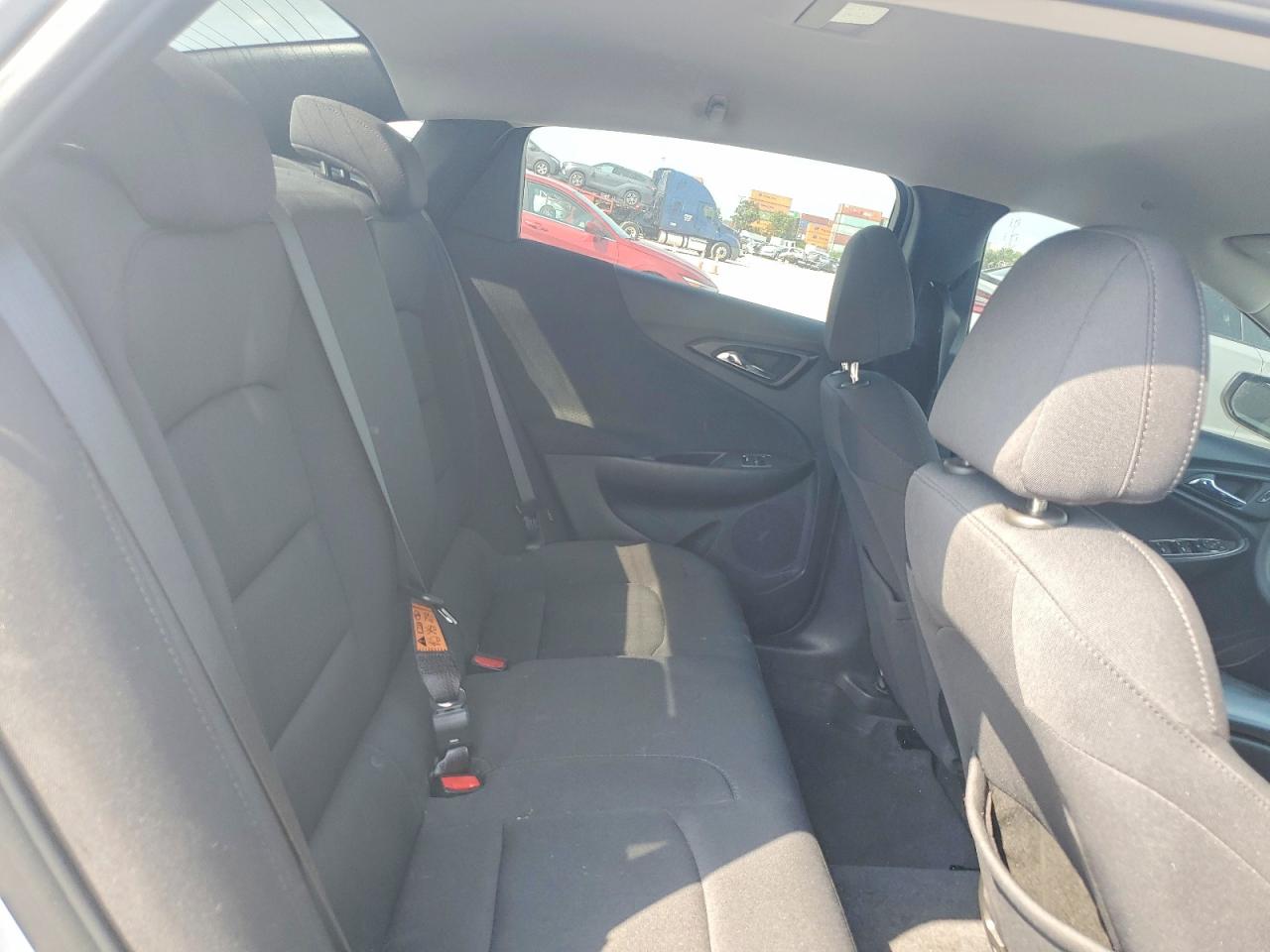 2022 Chevrolet Malibu Ls Silver vin: 1G1ZC5ST7NF161400