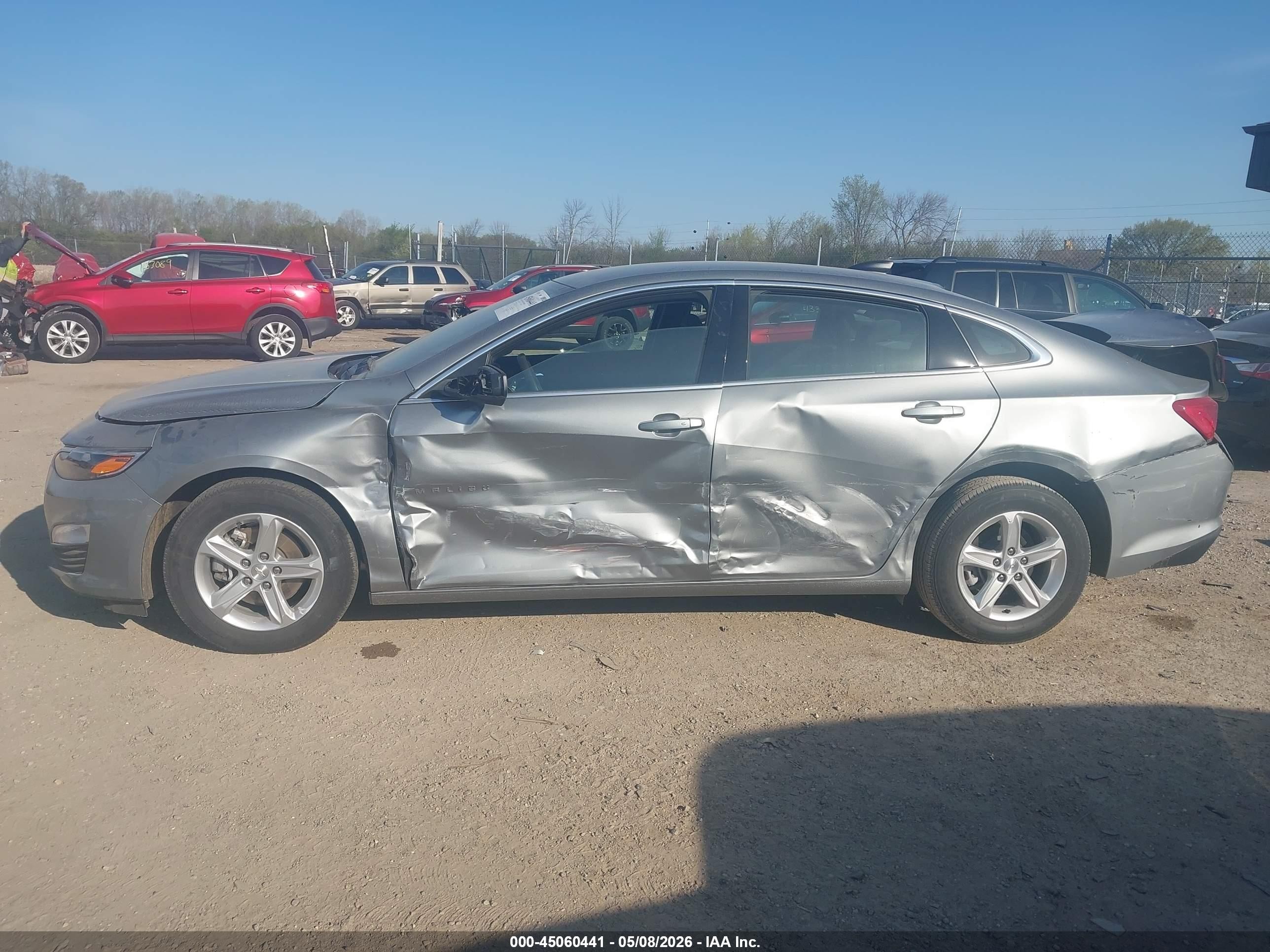 2025 Chevrolet Malibu Fwd 1fl Серебряный vin: 1G1ZC5ST7SF123600