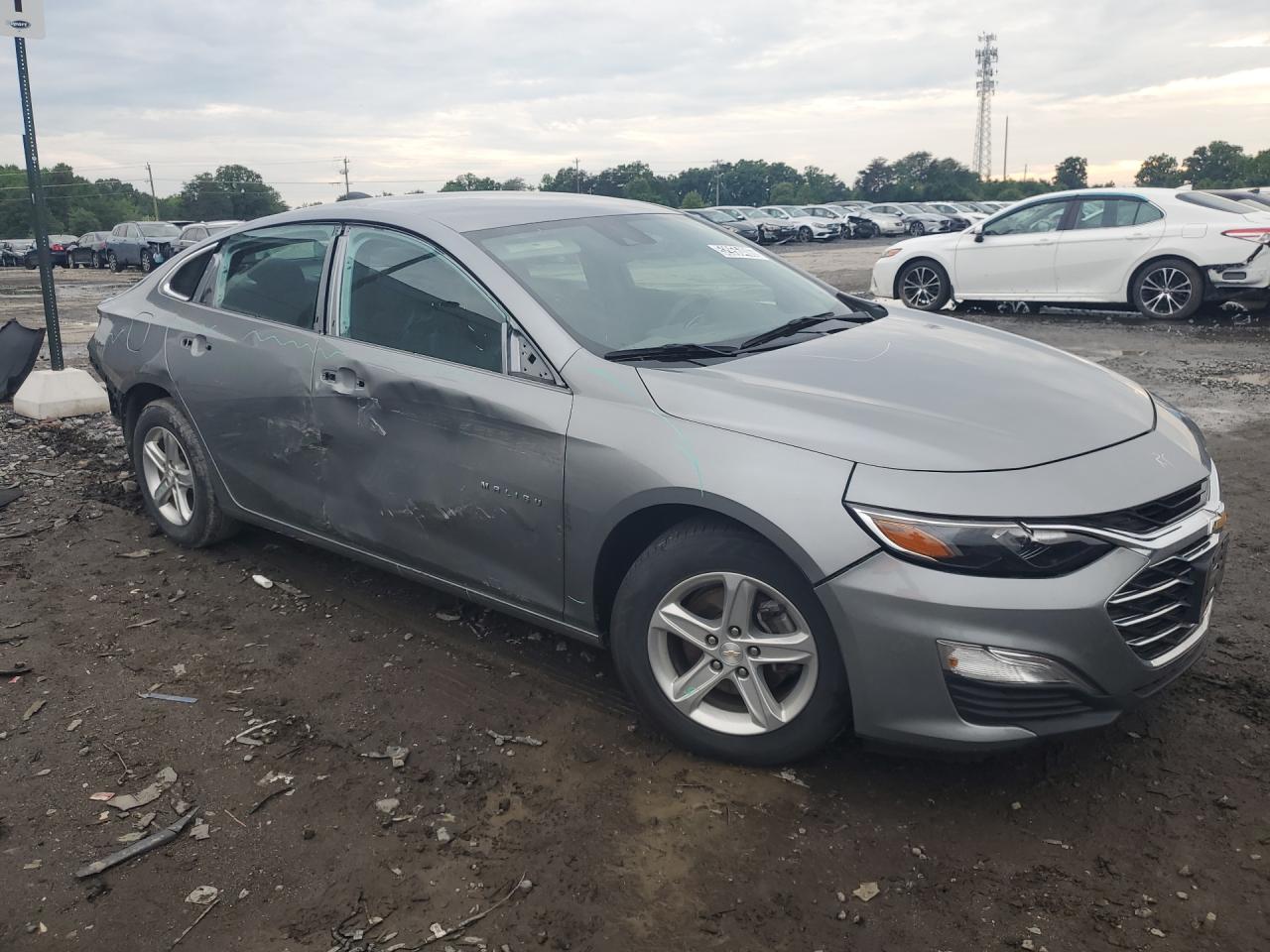 2024 Chevrolet Malibu Gray vin: 1G1ZC5STXRF117347 Damage: Front Bumper/Cover, Misaligned, Repair Required