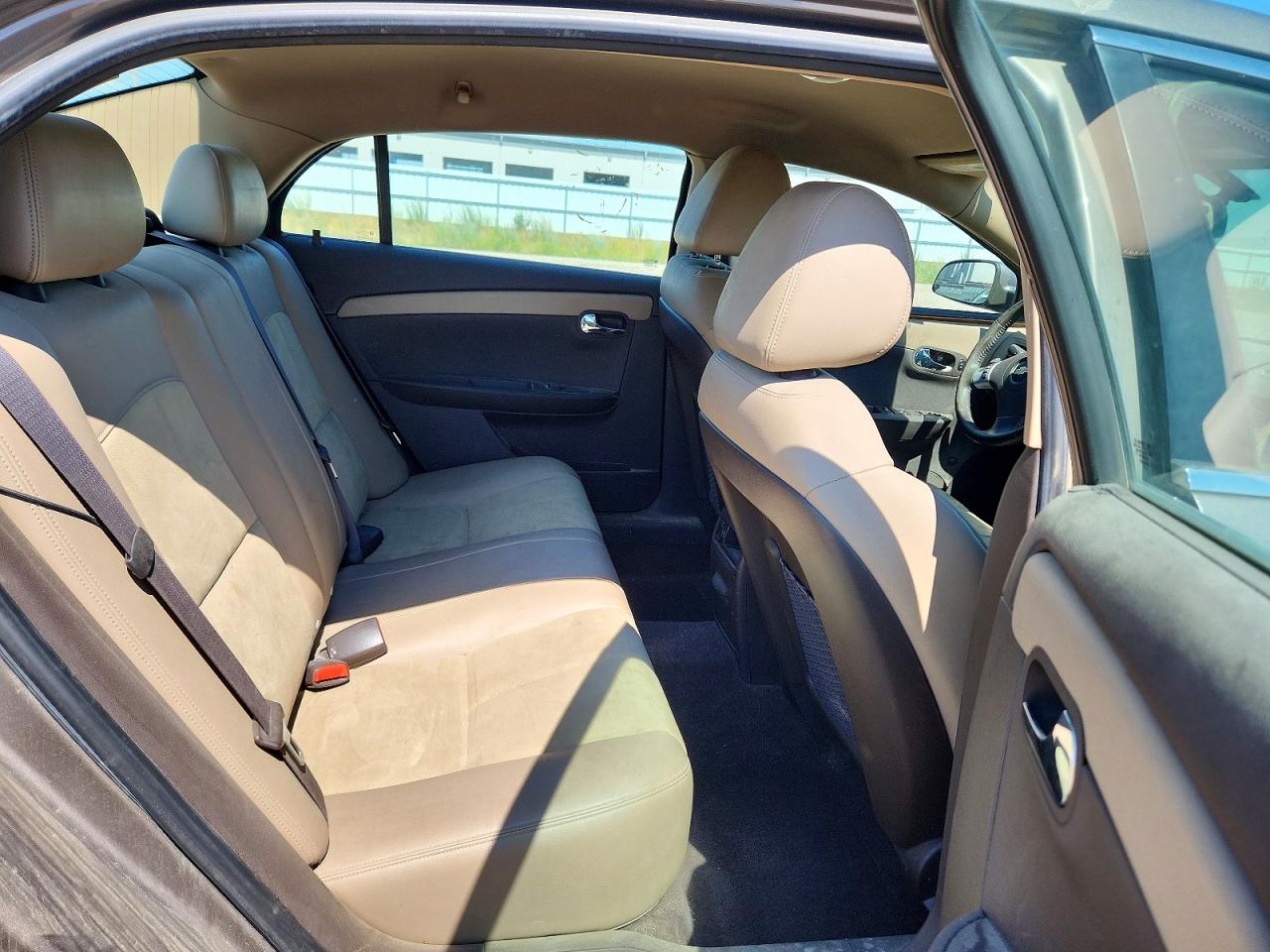 2010 Chevrolet Malibu 2lt Tan vin: 1G1ZD5E08AF324404