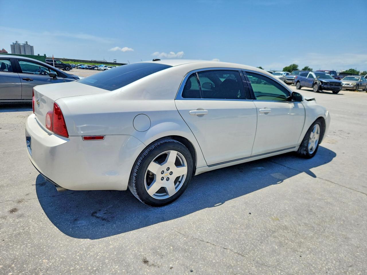 2010 Chevrolet Malibu 2lt Cream vin: 1G1ZD5E71AF225646