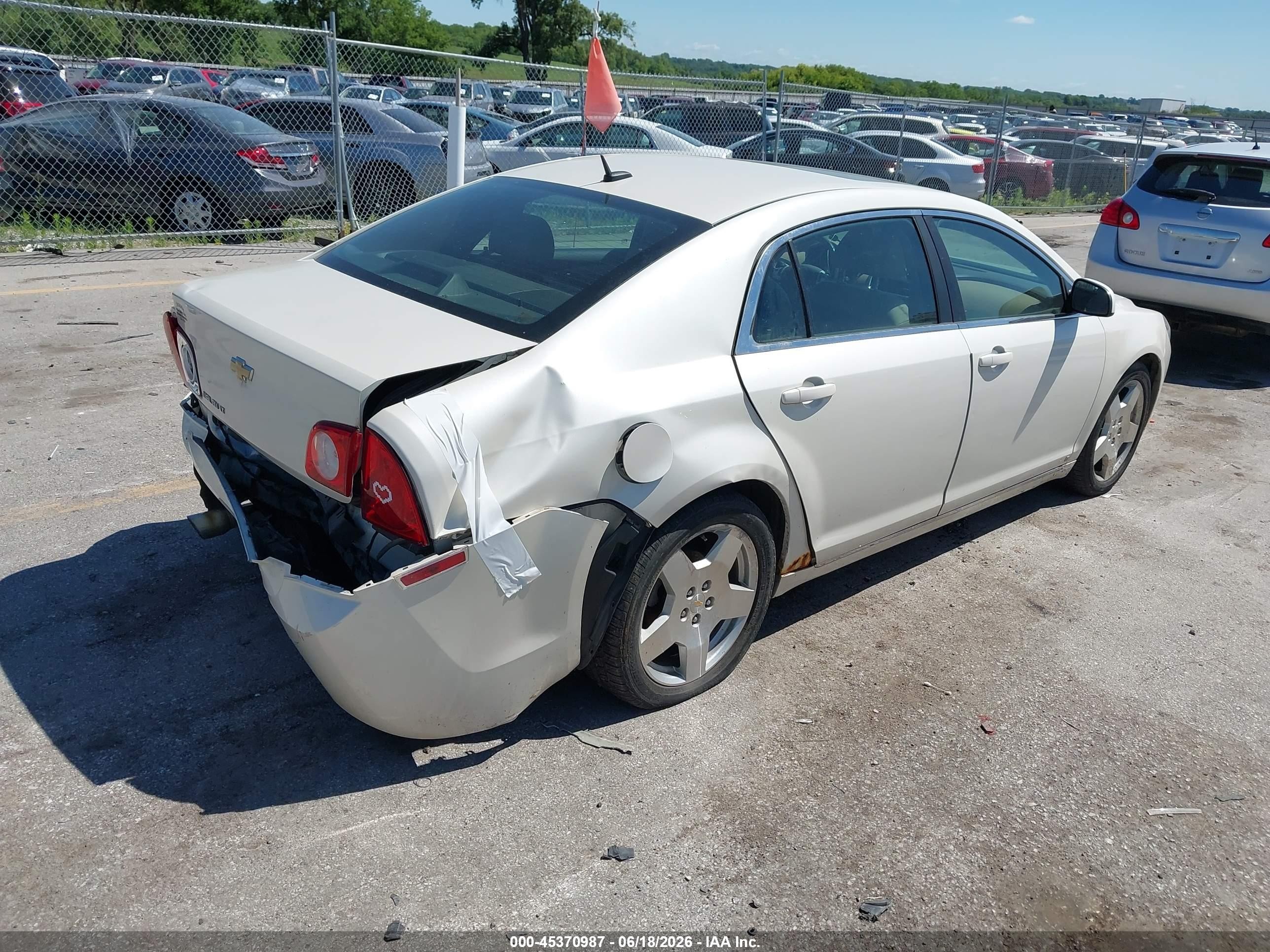 2010 Chevrolet Malibu Lt Белый vin: 1G1ZD5E76AF112484