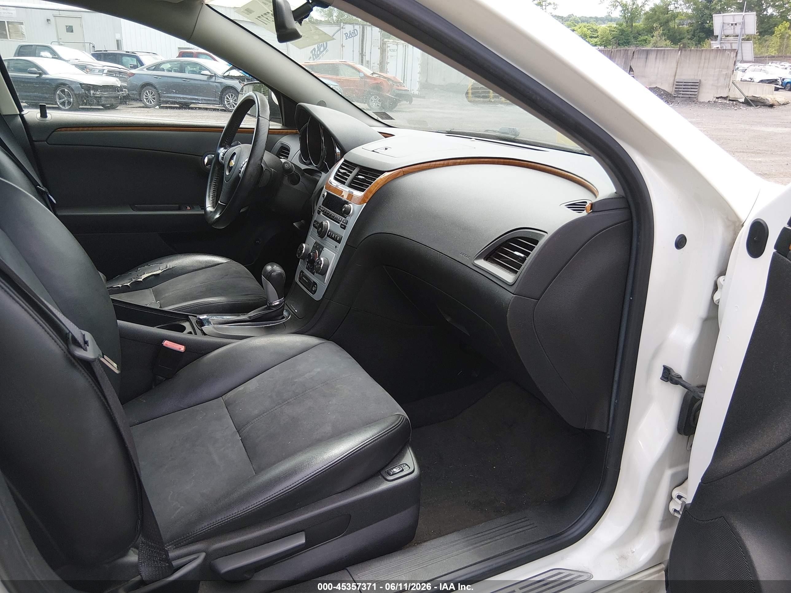 2010 Chevrolet Malibu Lt Cream vin: 1G1ZD5EB2AF259017