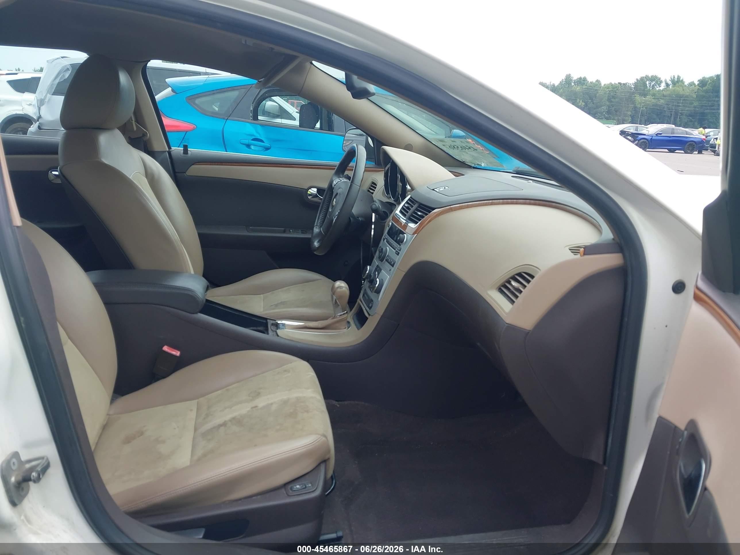 2010 Chevrolet Malibu Lt Белый vin: 1G1ZD5EB5AF241157