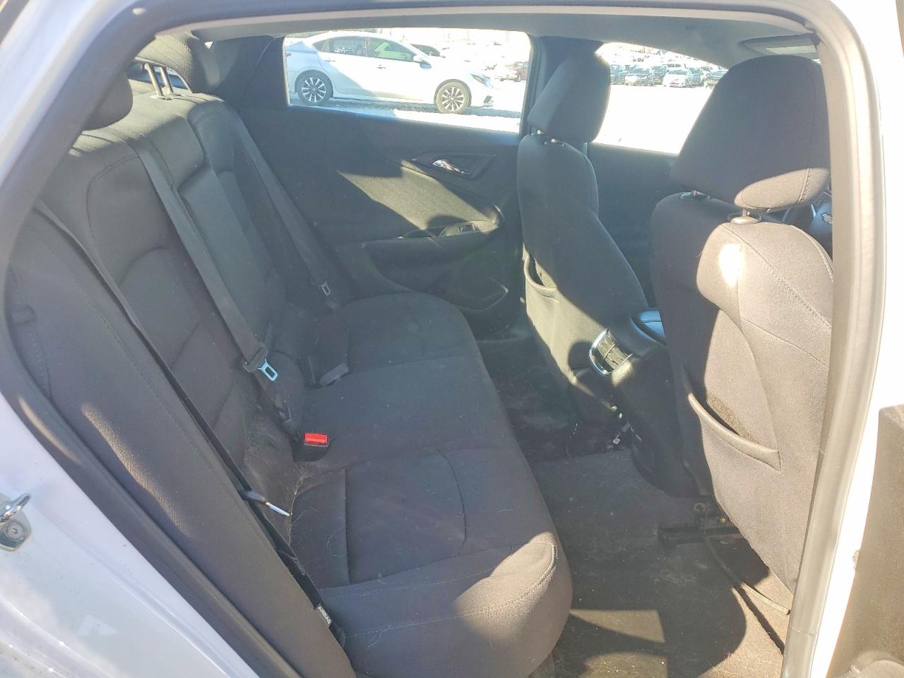 2018 Chevrolet Malibu Lt Белый vin: 1G1ZD5ST0JF134174
