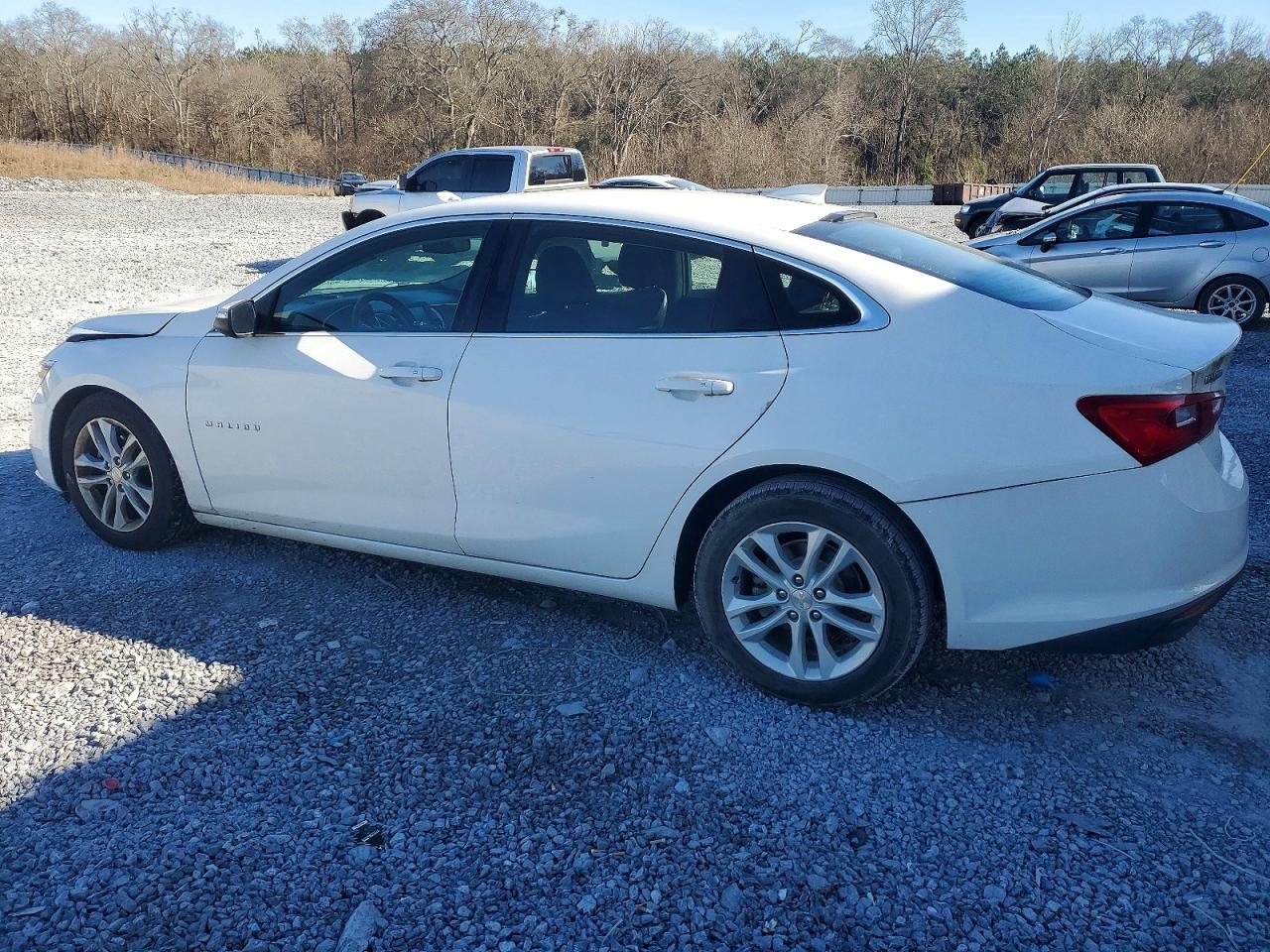 2018 Chevrolet Malibu Lt Белый vin: 1G1ZD5ST0JF134174