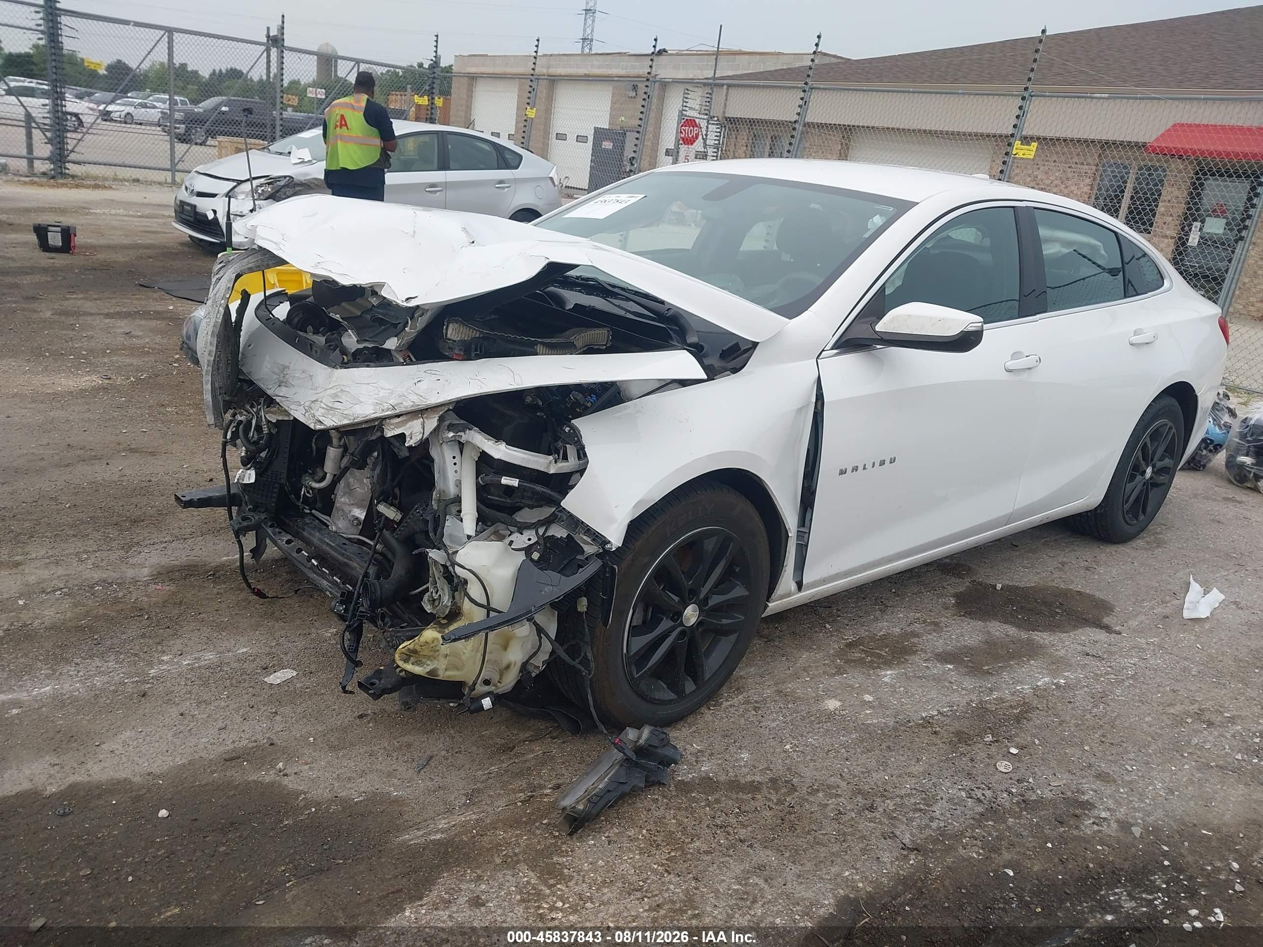 2018 Chevrolet Malibu Lt Белый vin: 1G1ZD5ST0JF194116