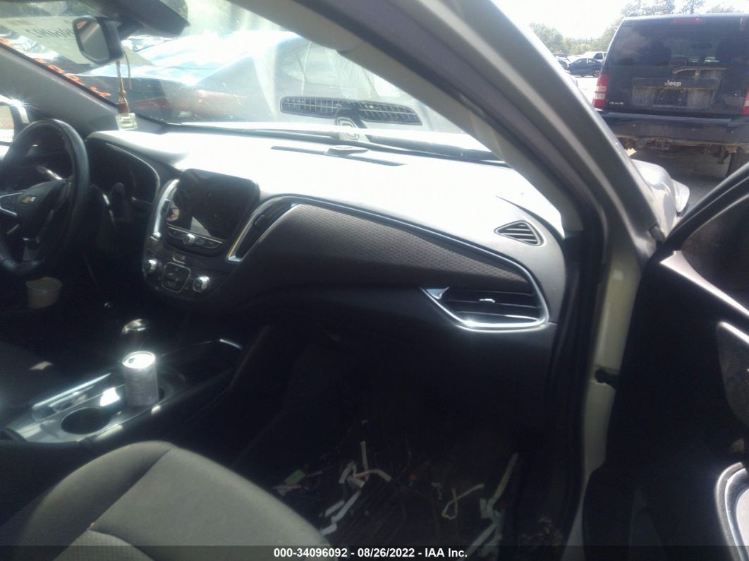 2018 Chevrolet Malibu Lt Silver vin: 1G1ZD5ST0JF197324