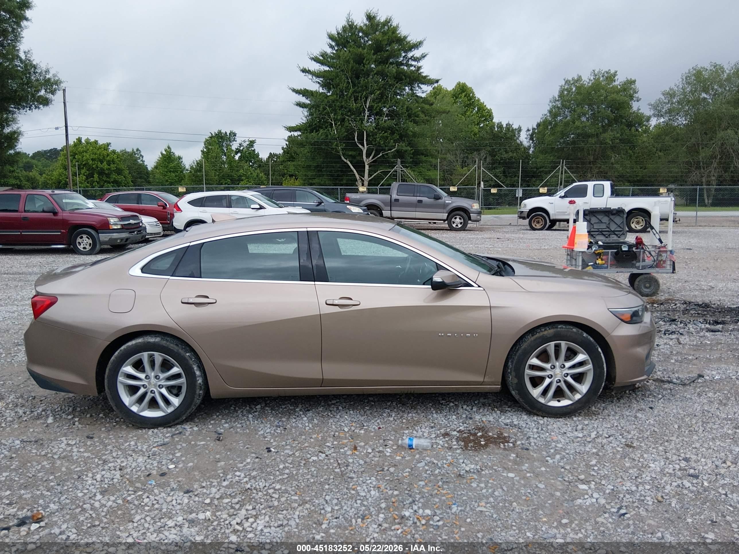 2018 Chevrolet Malibu Lt Gold vin: 1G1ZD5ST0JF251527