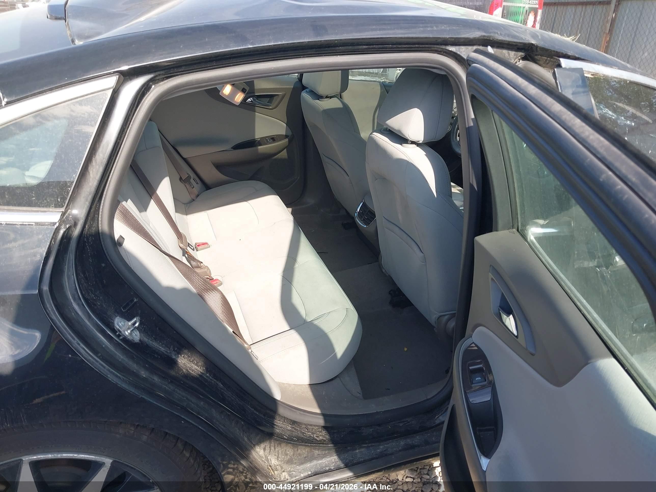 2018 Chevrolet Malibu Lt Gray vin: 1G1ZD5ST0JF277982