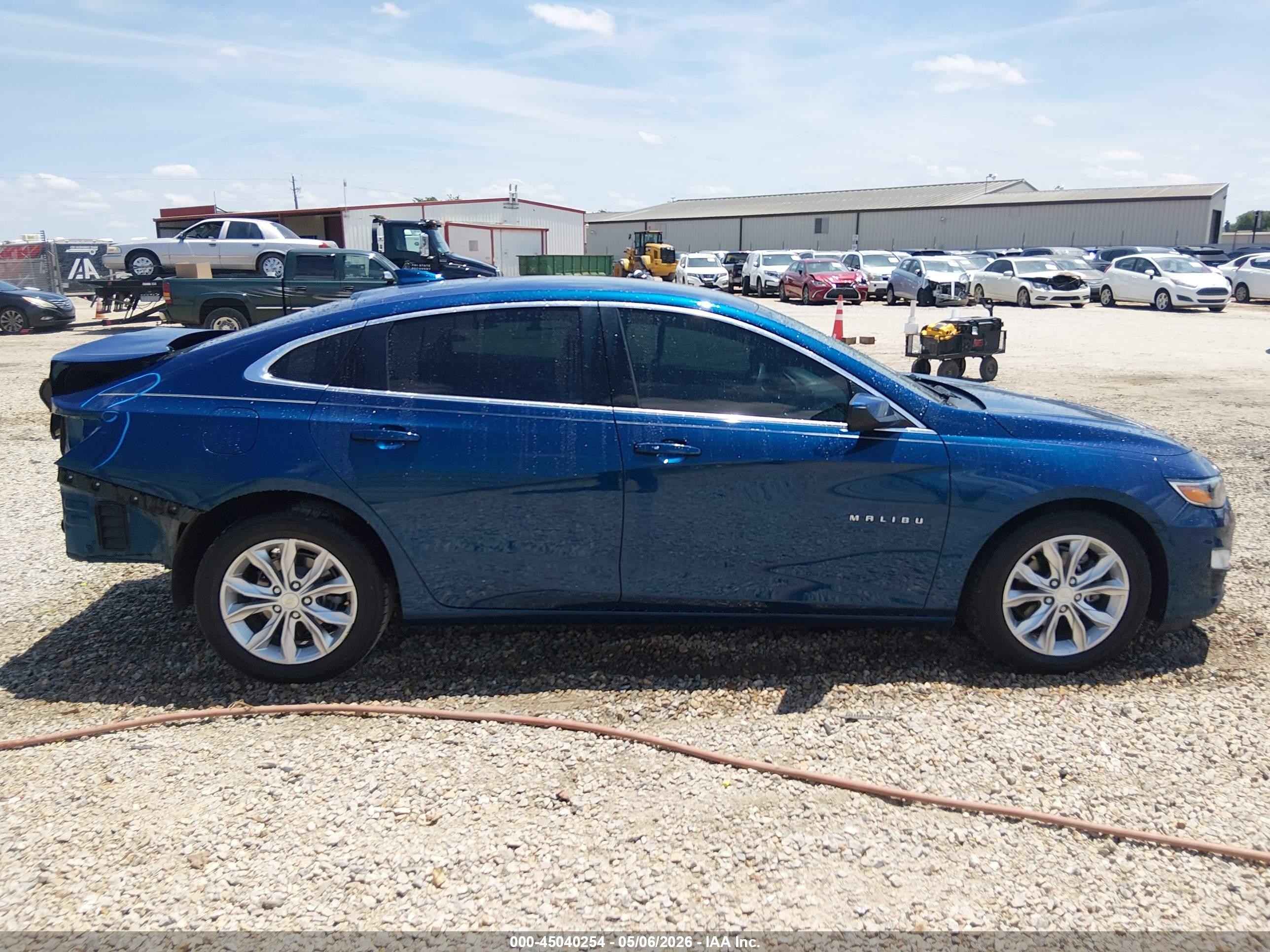2019 Chevrolet Malibu Lt Синий vin: 1G1ZD5ST0KF135830