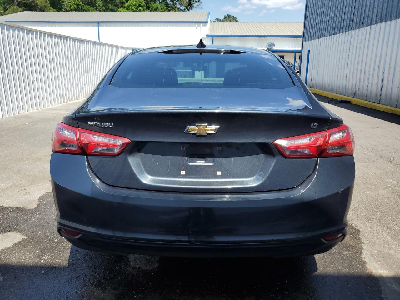 2019 Chevrolet Malibu Lt Серый vin: 1G1ZD5ST0KF155771 Damage: Deck Lid, Heavy Scratch, 7 To 8 Inches