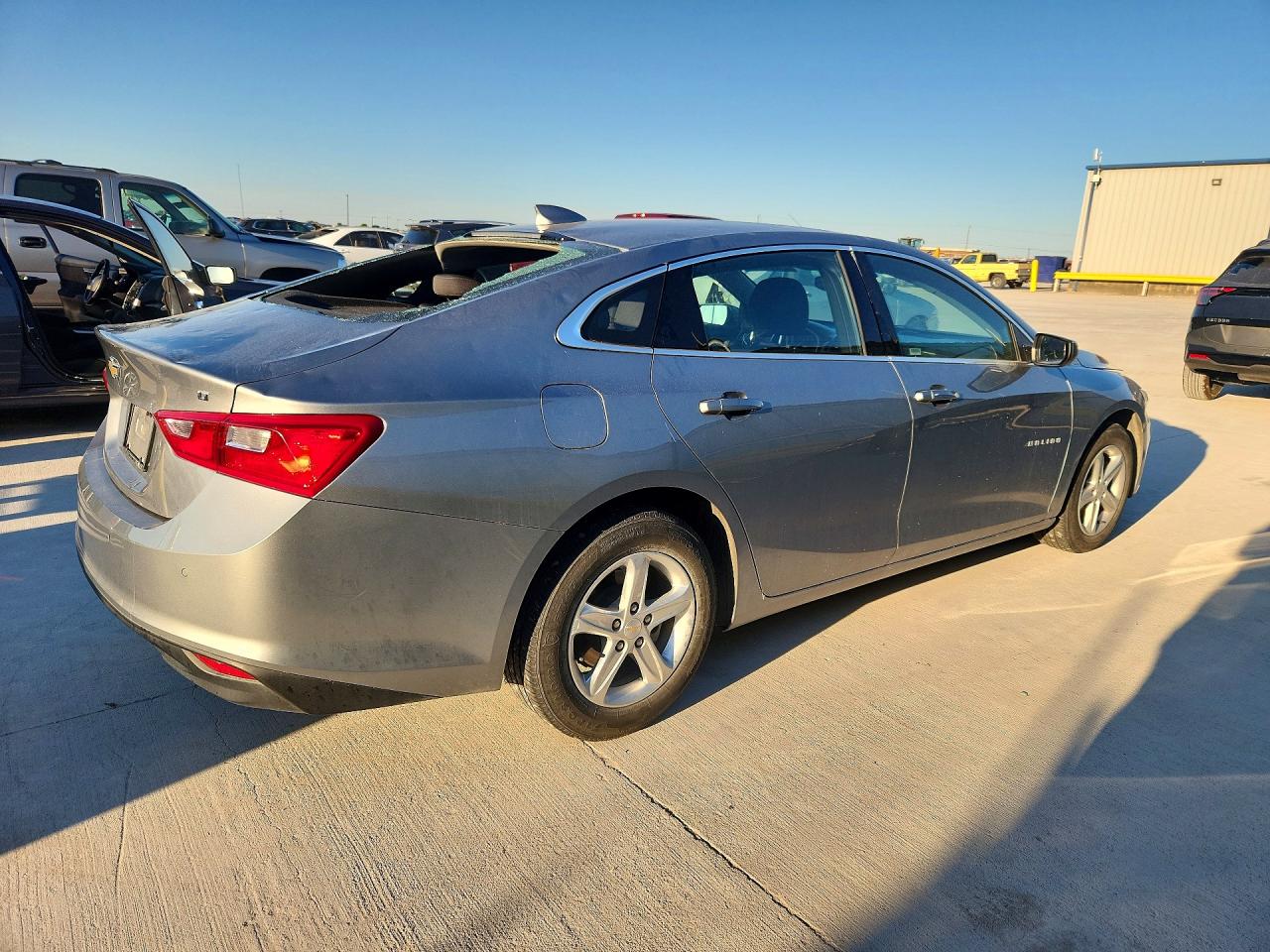 2024 Chevrolet Malibu Lt Серебряный vin: 1G1ZD5ST0RF162553