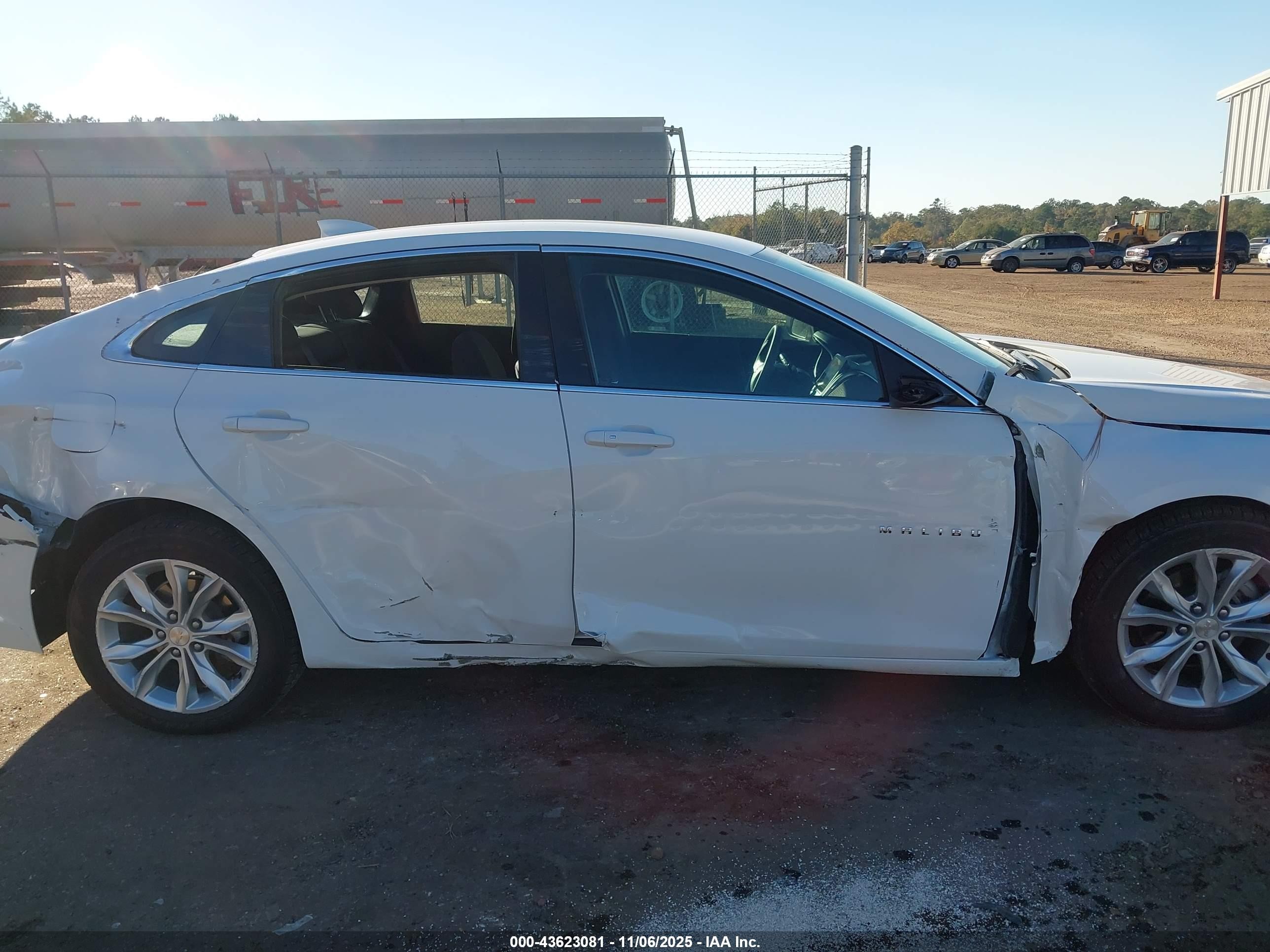 2025 Chevrolet Malibu Fwd 1lt White vin: 1G1ZD5ST0SF117540