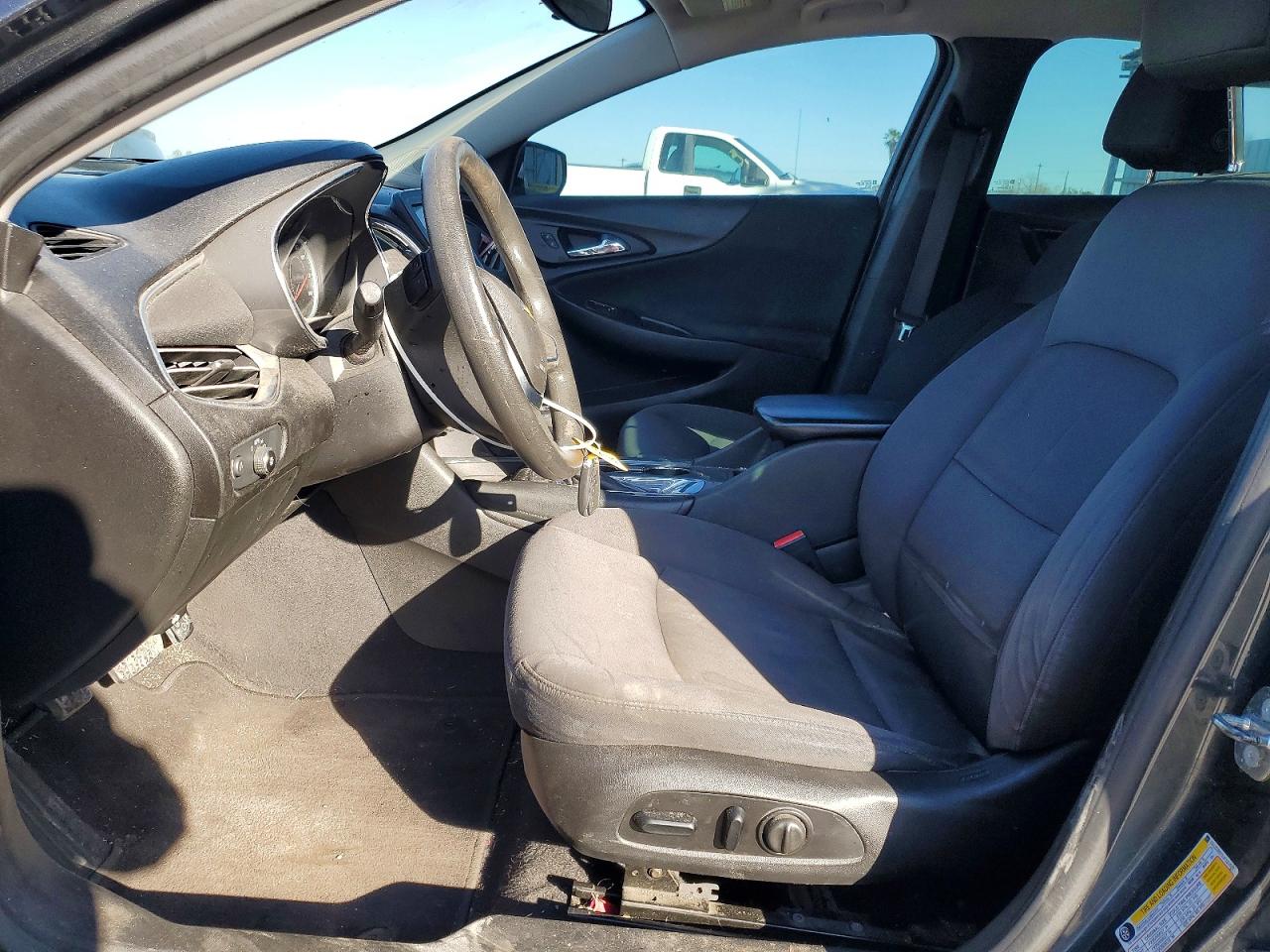 2018 Chevrolet Malibu Lt Серый vin: 1G1ZD5ST1JF121529