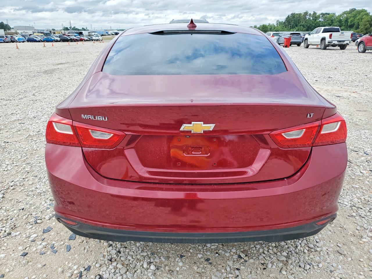 2018 Chevrolet Malibu Lt Красный vin: 1G1ZD5ST1JF206029