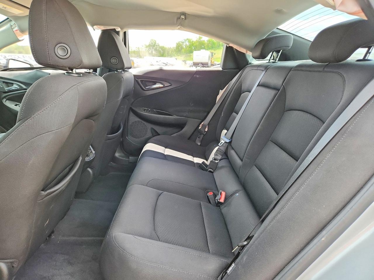 2022 Chevrolet Malibu Lt Серебряный vin: 1G1ZD5ST1NF156478