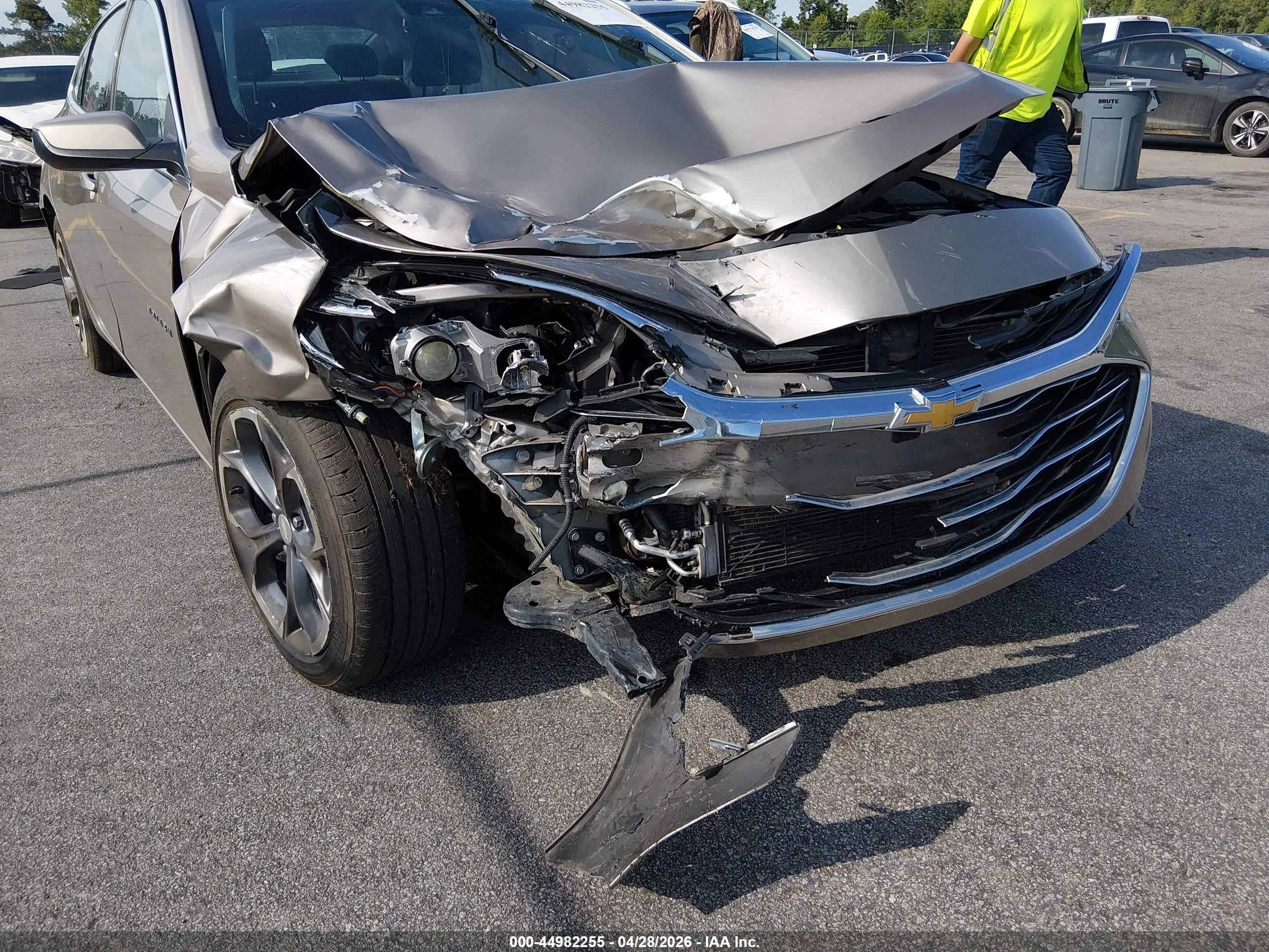 2023 Chevrolet Malibu Fwd 1lt Бежевый vin: 1G1ZD5ST1PF149291