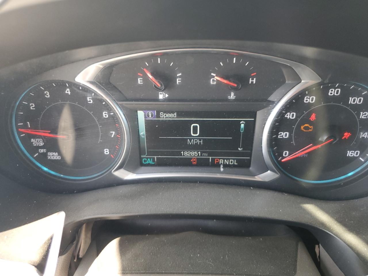 2018 Chevrolet Malibu Lt Серебряный vin: 1G1ZD5ST2JF121801