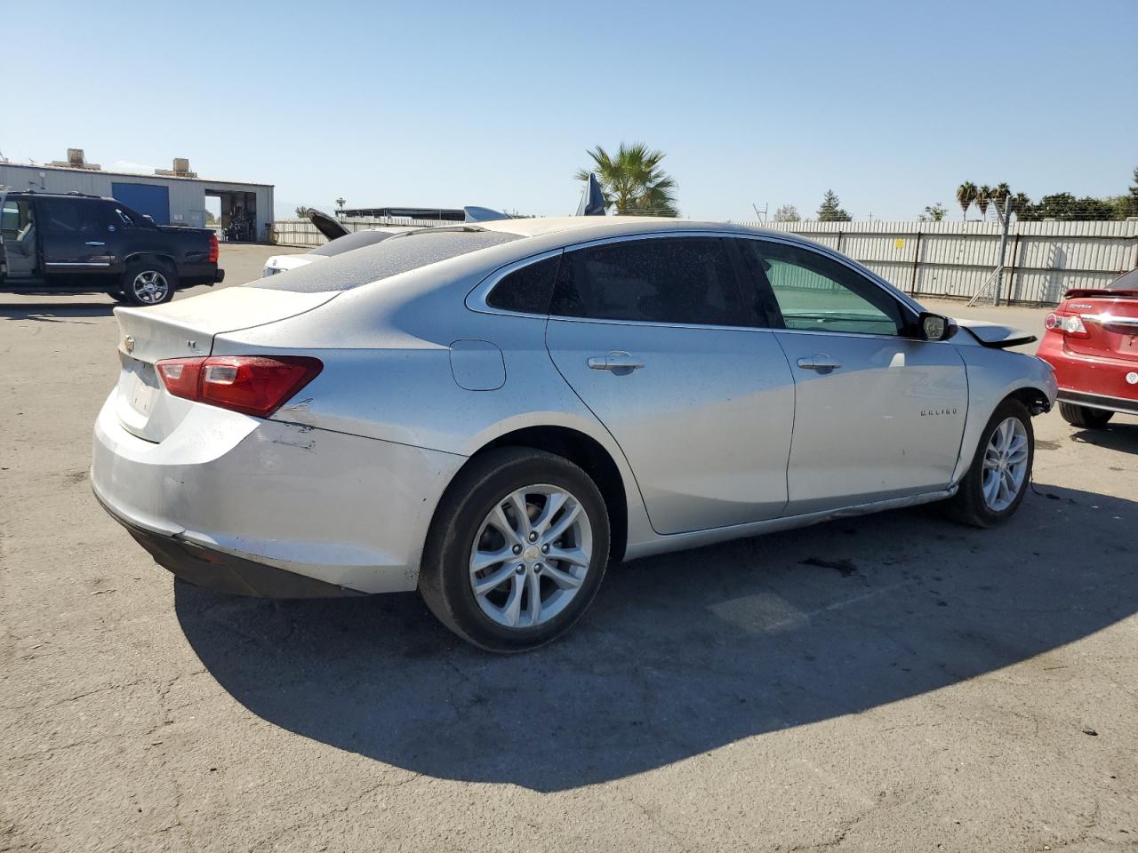 2018 Chevrolet Malibu Lt Серебряный vin: 1G1ZD5ST2JF121801