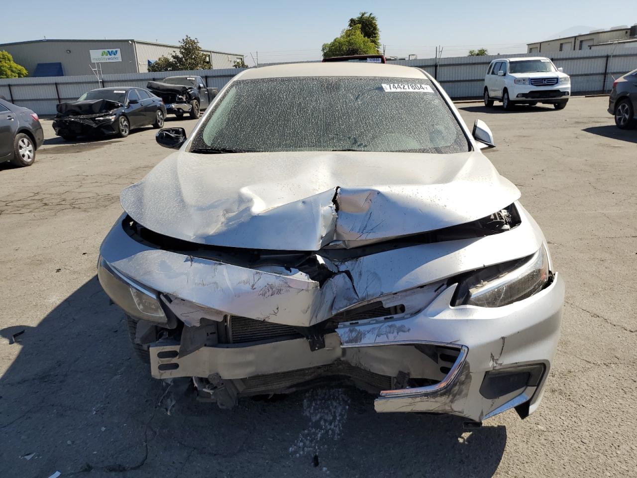 2018 Chevrolet Malibu Lt Серебряный vin: 1G1ZD5ST2JF121801