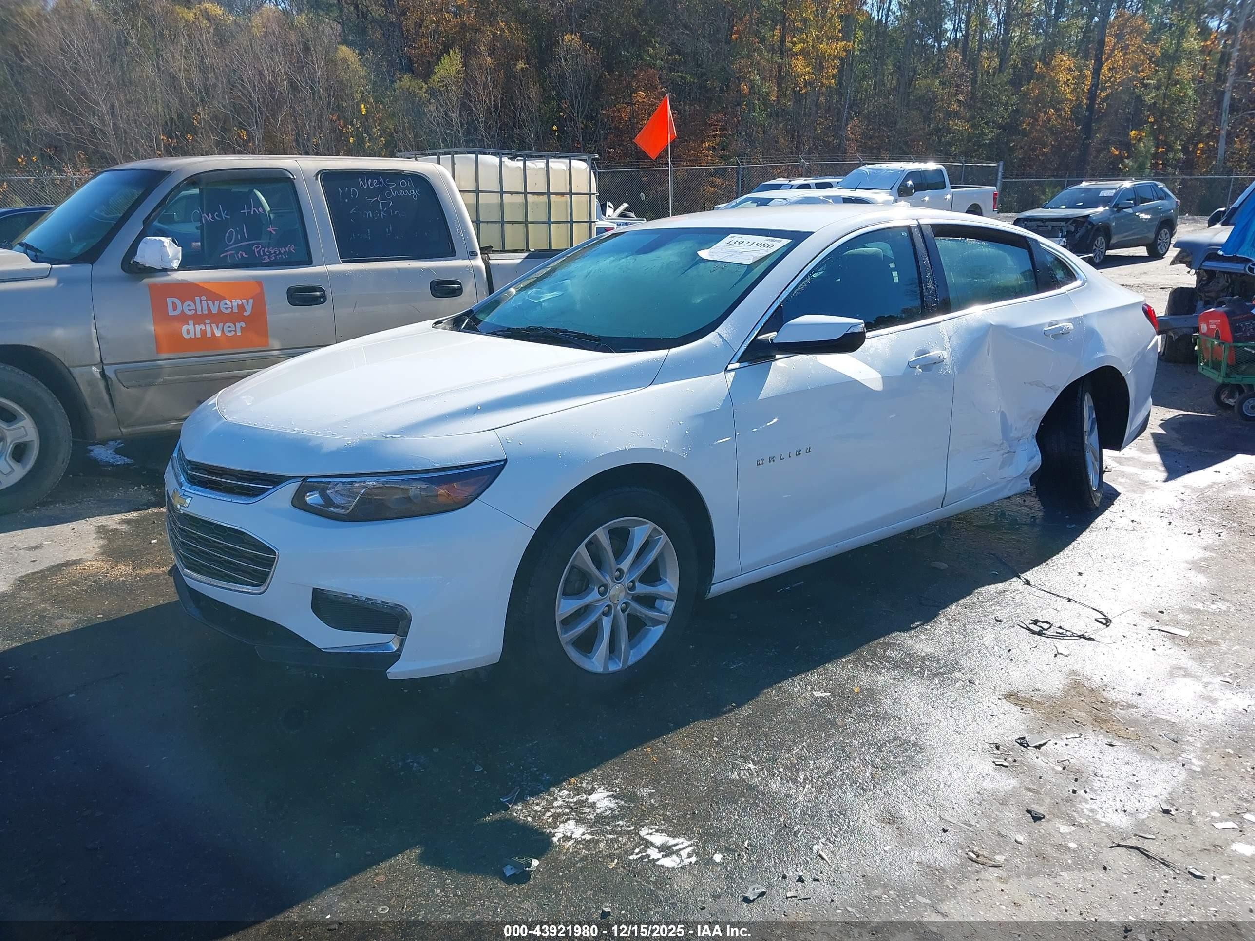 2018 Chevrolet Malibu Lt White vin: 1G1ZD5ST2JF139697