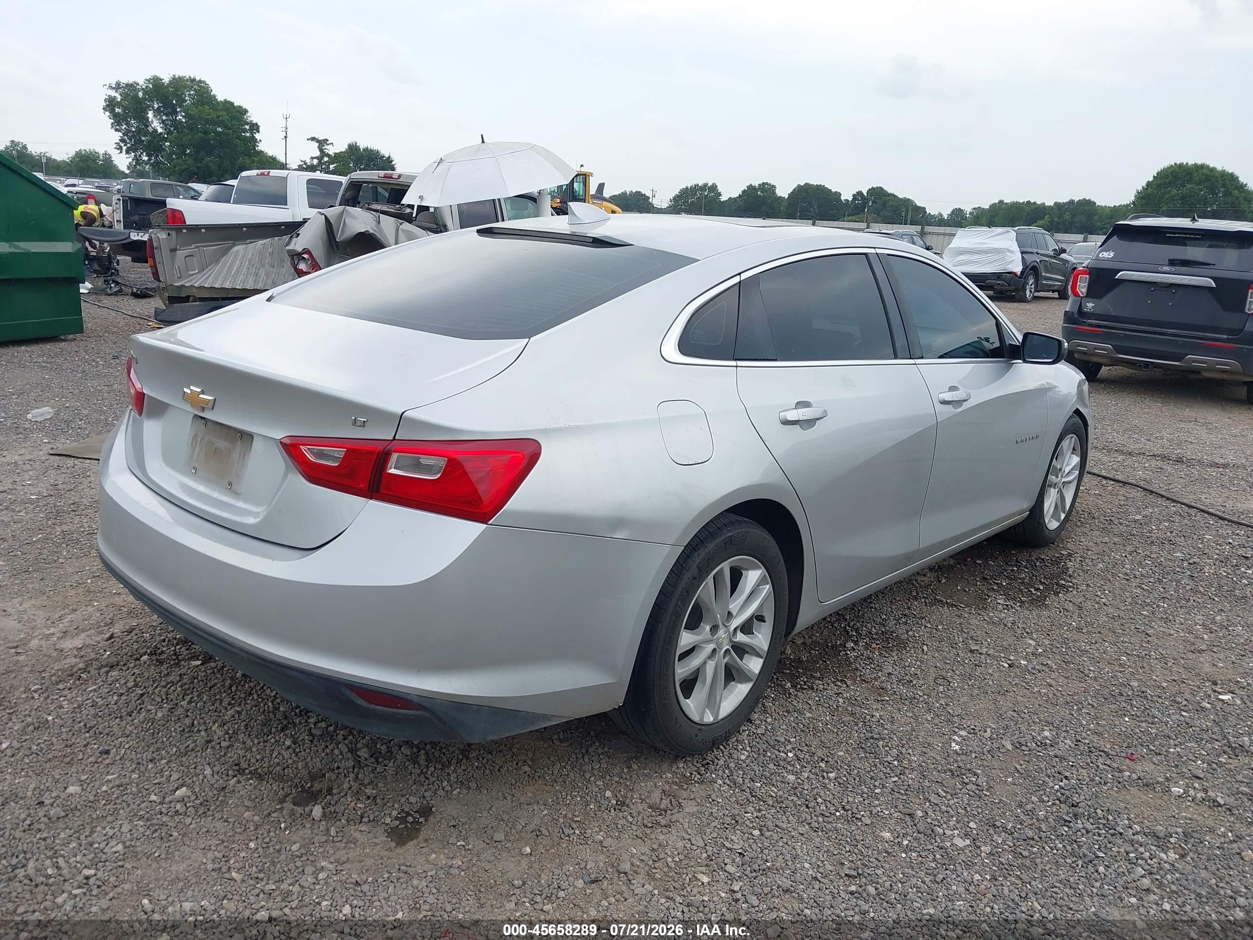 2018 Chevrolet Malibu Lt Серебряный vin: 1G1ZD5ST2JF142079