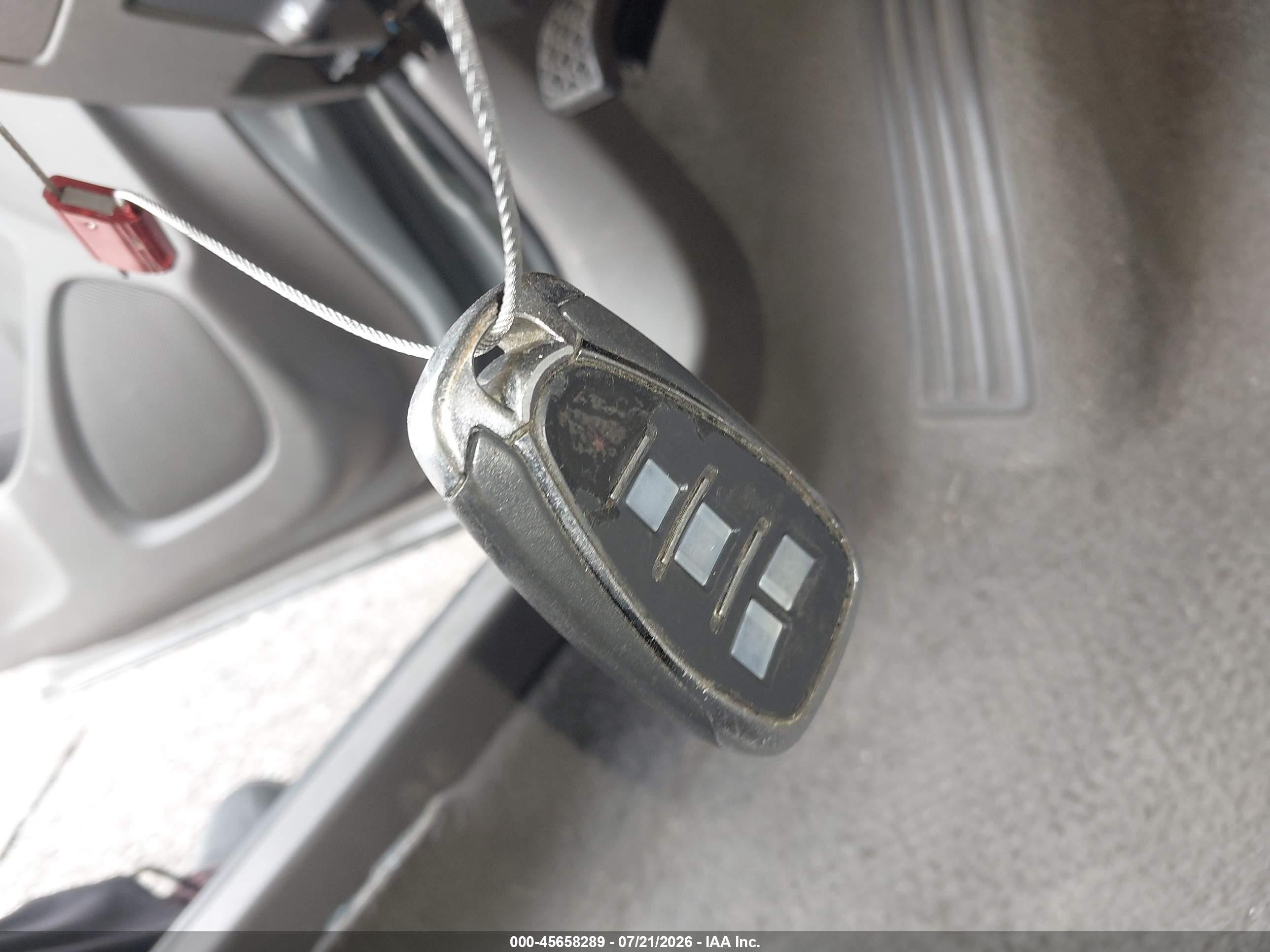 2018 Chevrolet Malibu Lt Серебряный vin: 1G1ZD5ST2JF142079