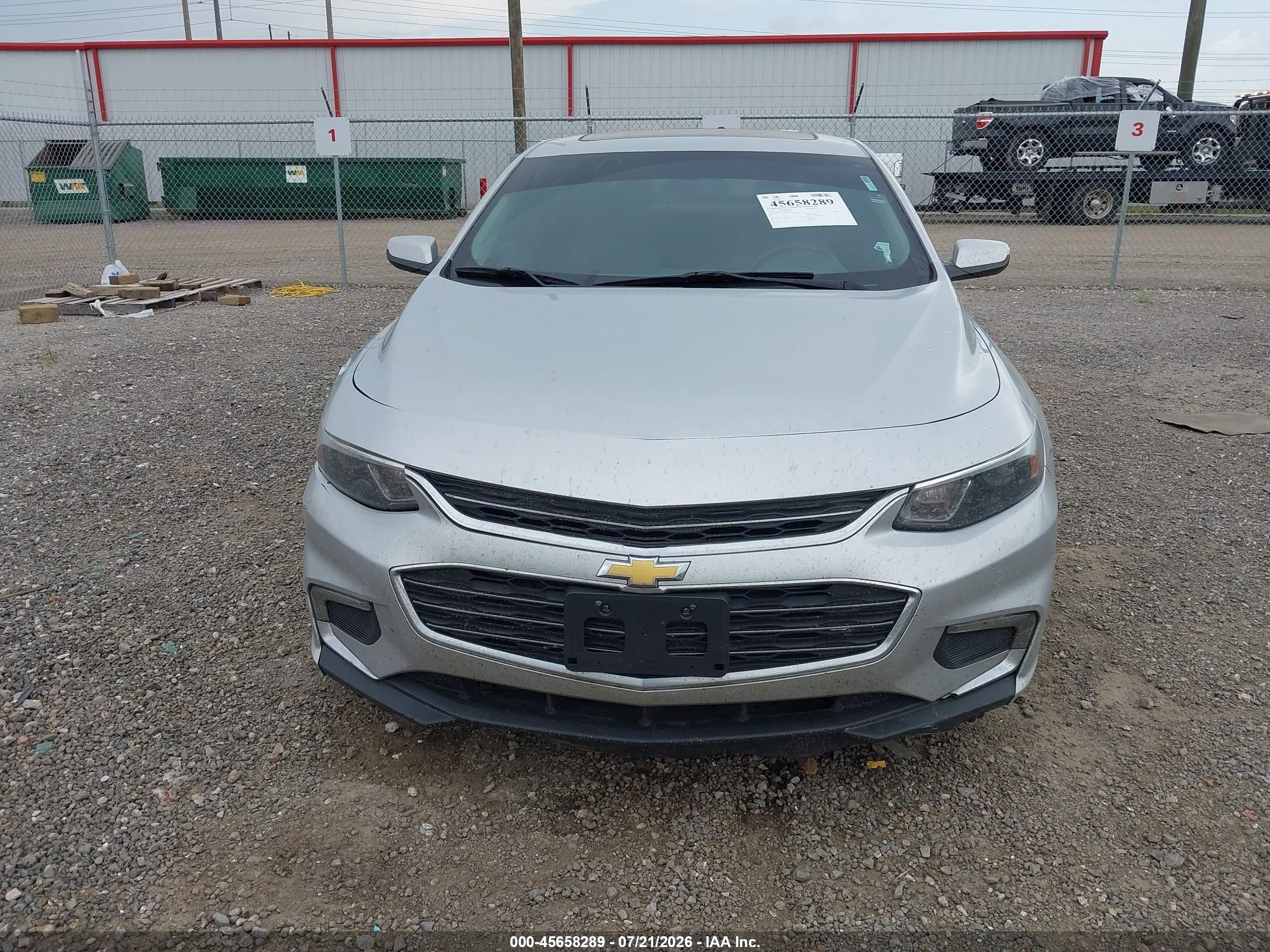 2018 Chevrolet Malibu Lt Серебряный vin: 1G1ZD5ST2JF142079