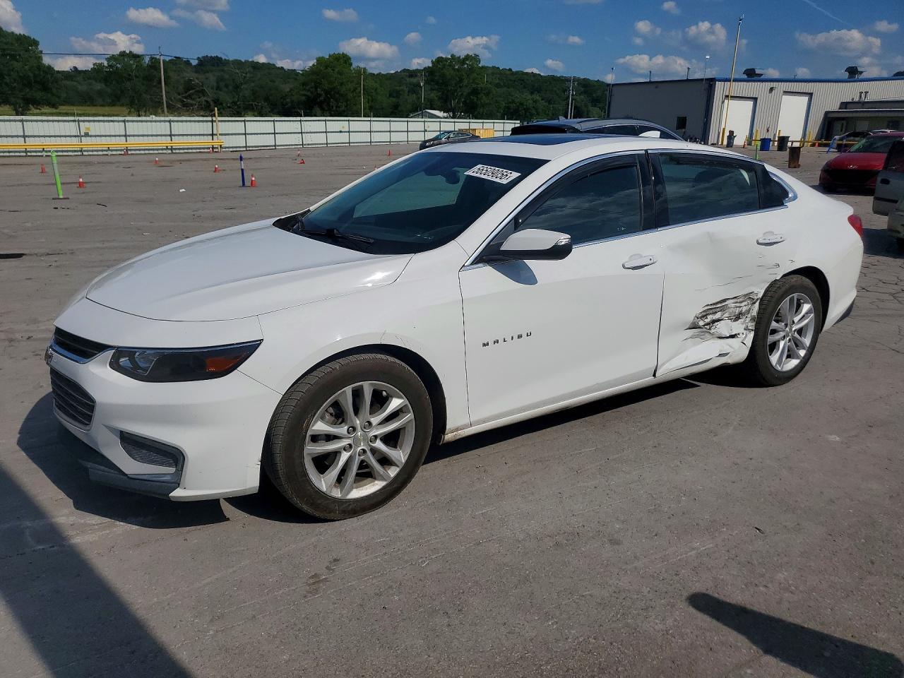 1G1ZD5ST2JF143300