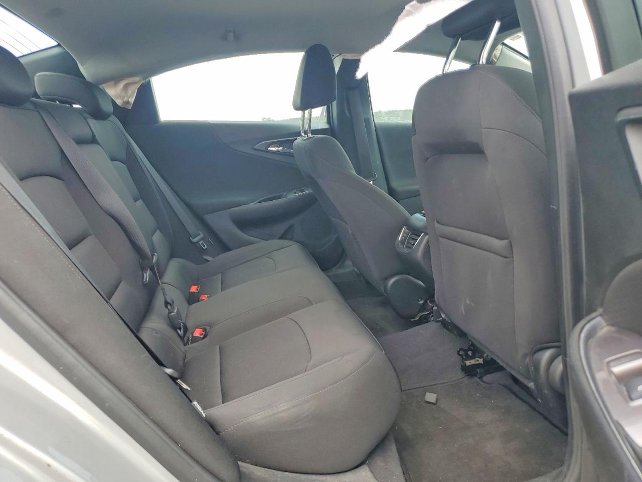 2018 Chevrolet Malibu Lt Silver vin: 1G1ZD5ST2JF231389