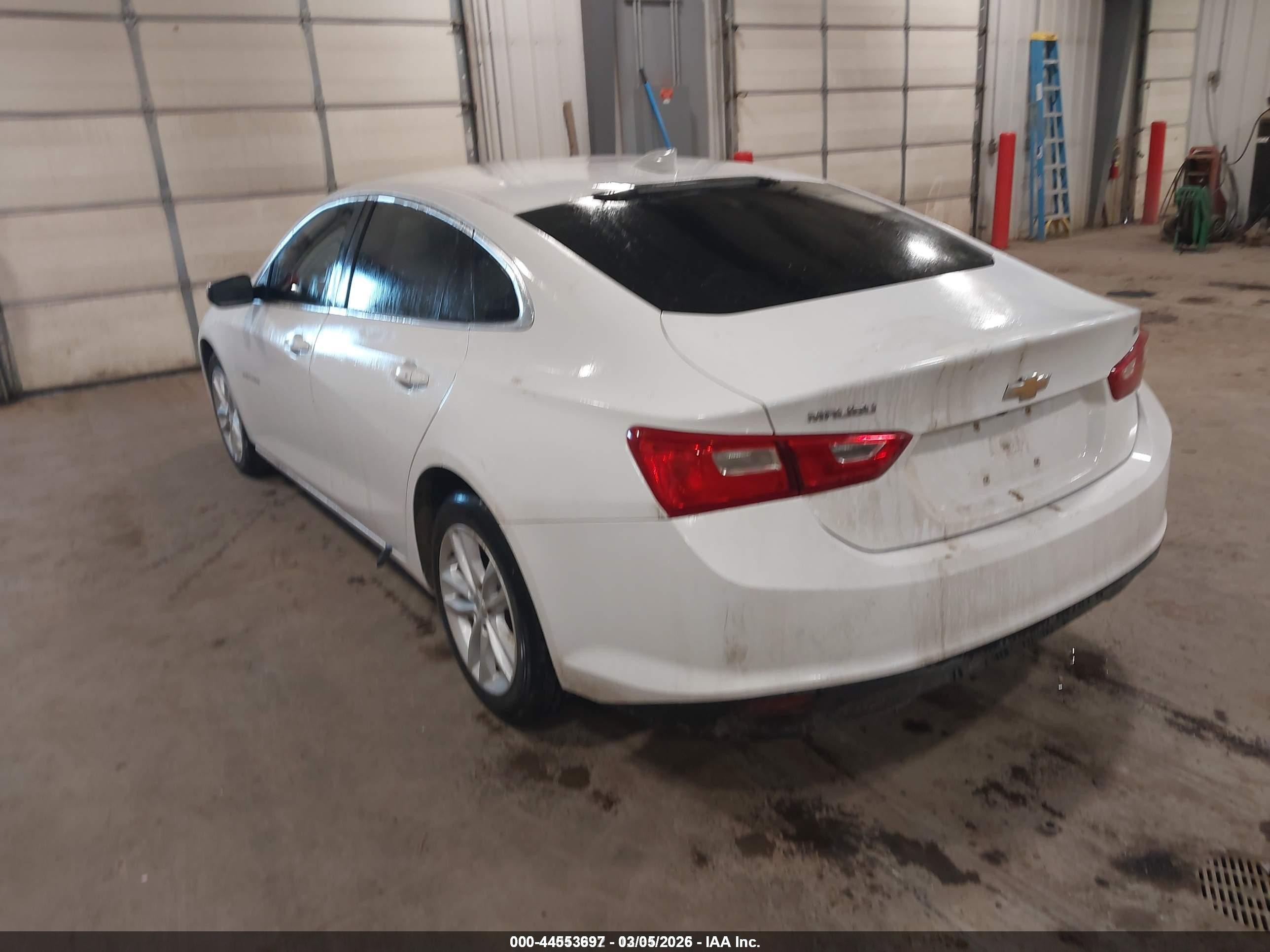 2018 Chevrolet Malibu Lt White vin: 1G1ZD5ST2JF239282