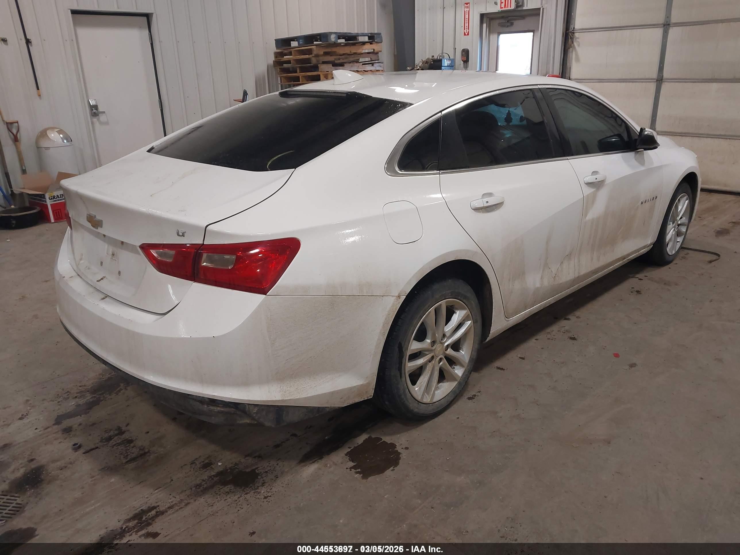 2018 Chevrolet Malibu Lt White vin: 1G1ZD5ST2JF239282