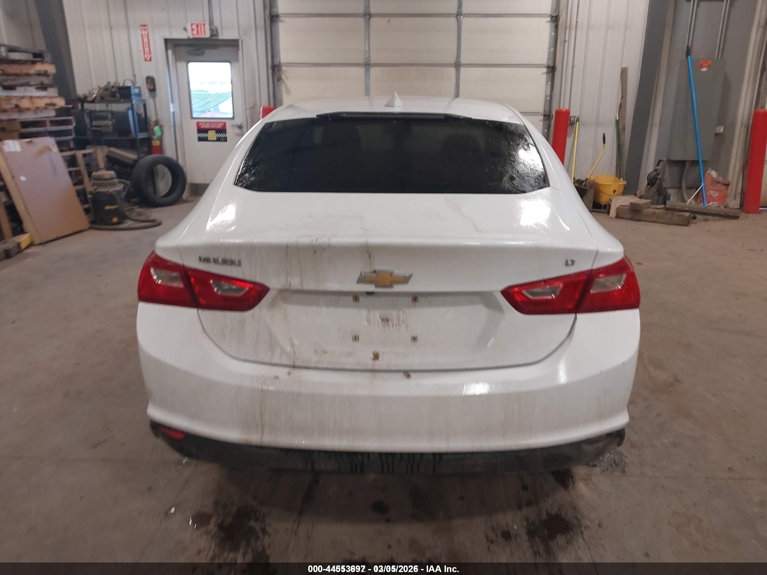 2018 Chevrolet Malibu Lt White vin: 1G1ZD5ST2JF239282