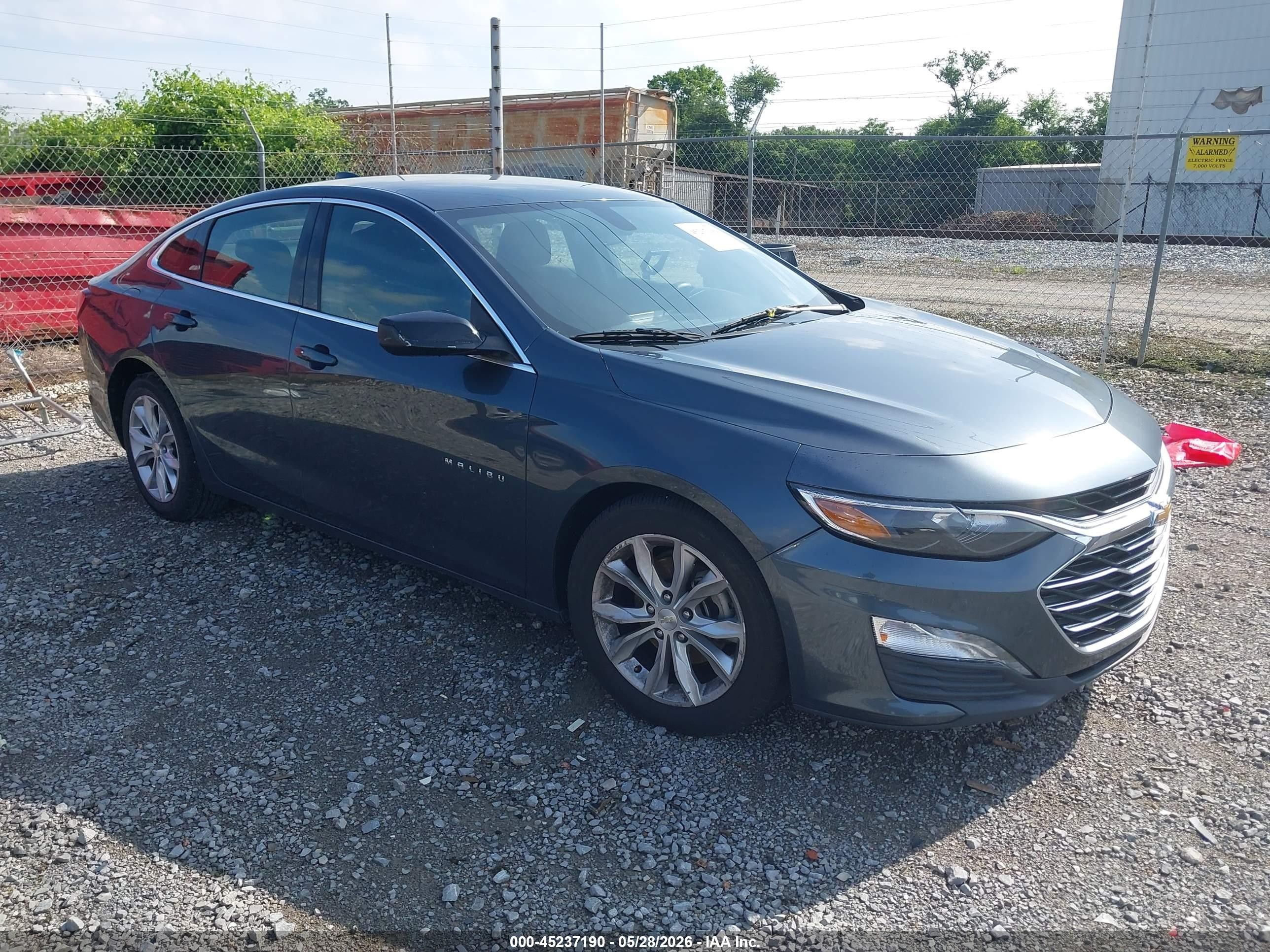 1G1ZD5ST2KF138065