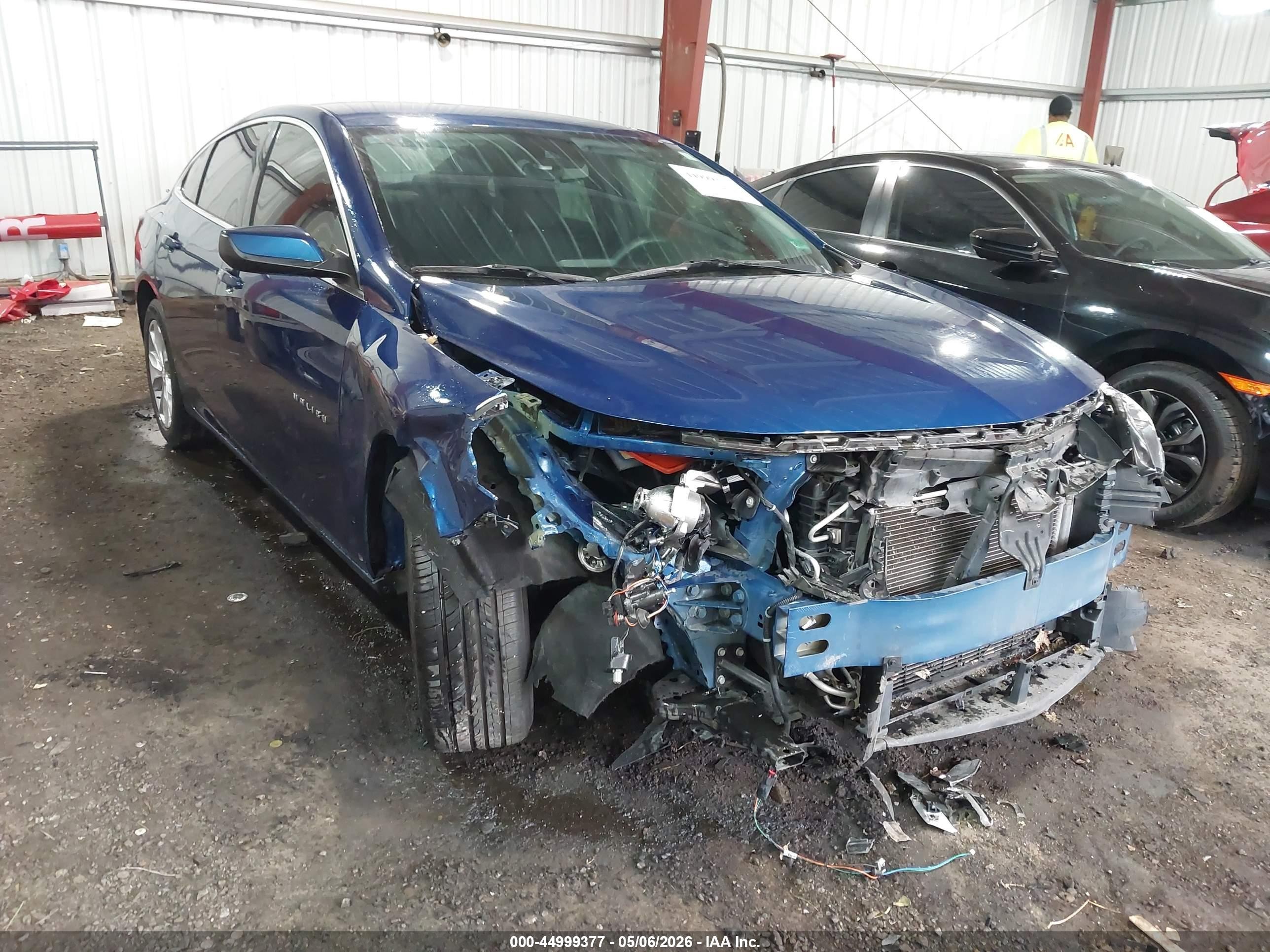 1G1ZD5ST2KF151561