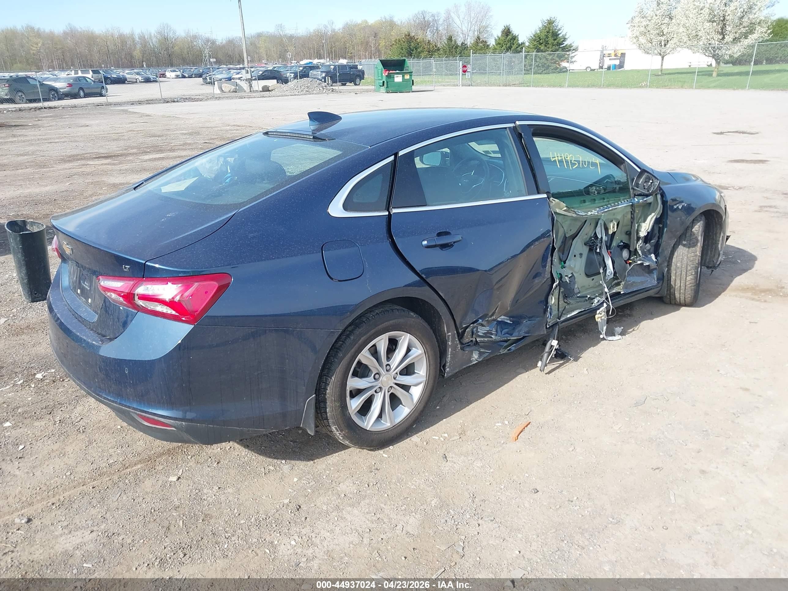 2020 Chevrolet Malibu Fwd Lt Синий vin: 1G1ZD5ST2LF037920