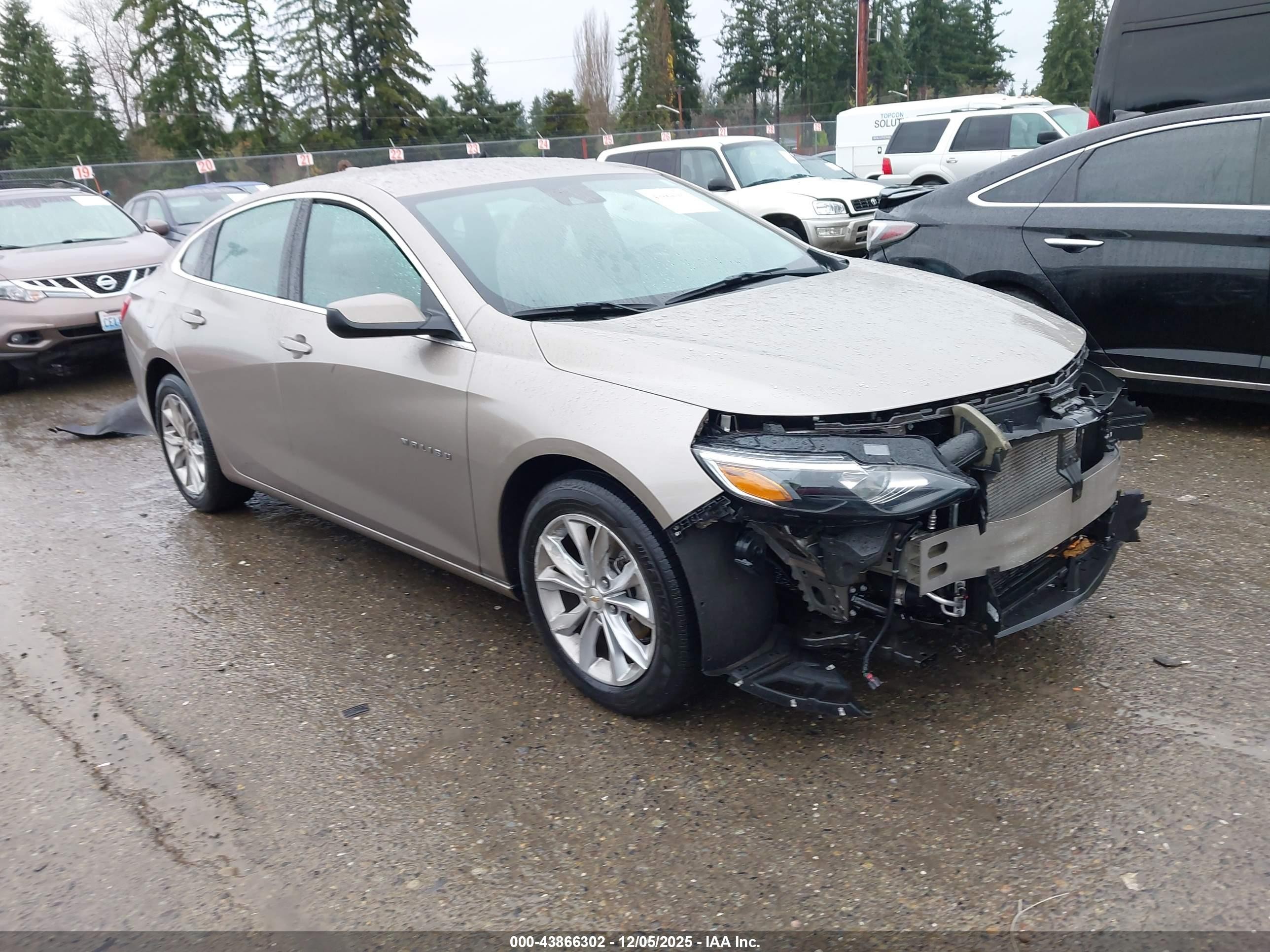 1G1ZD5ST2SF151110
