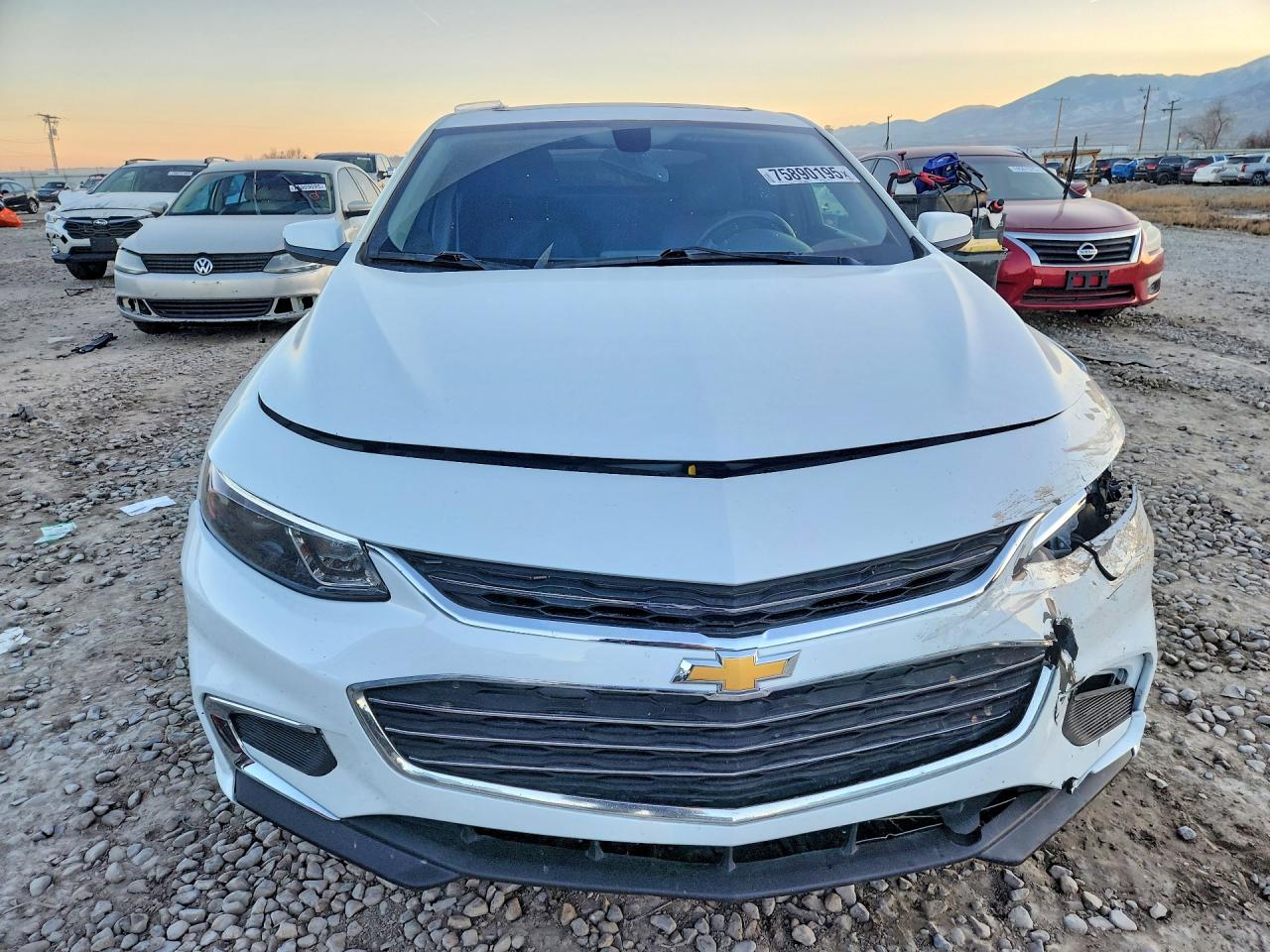2018 Chevrolet Malibu Lt White vin: 1G1ZD5ST3JF129390