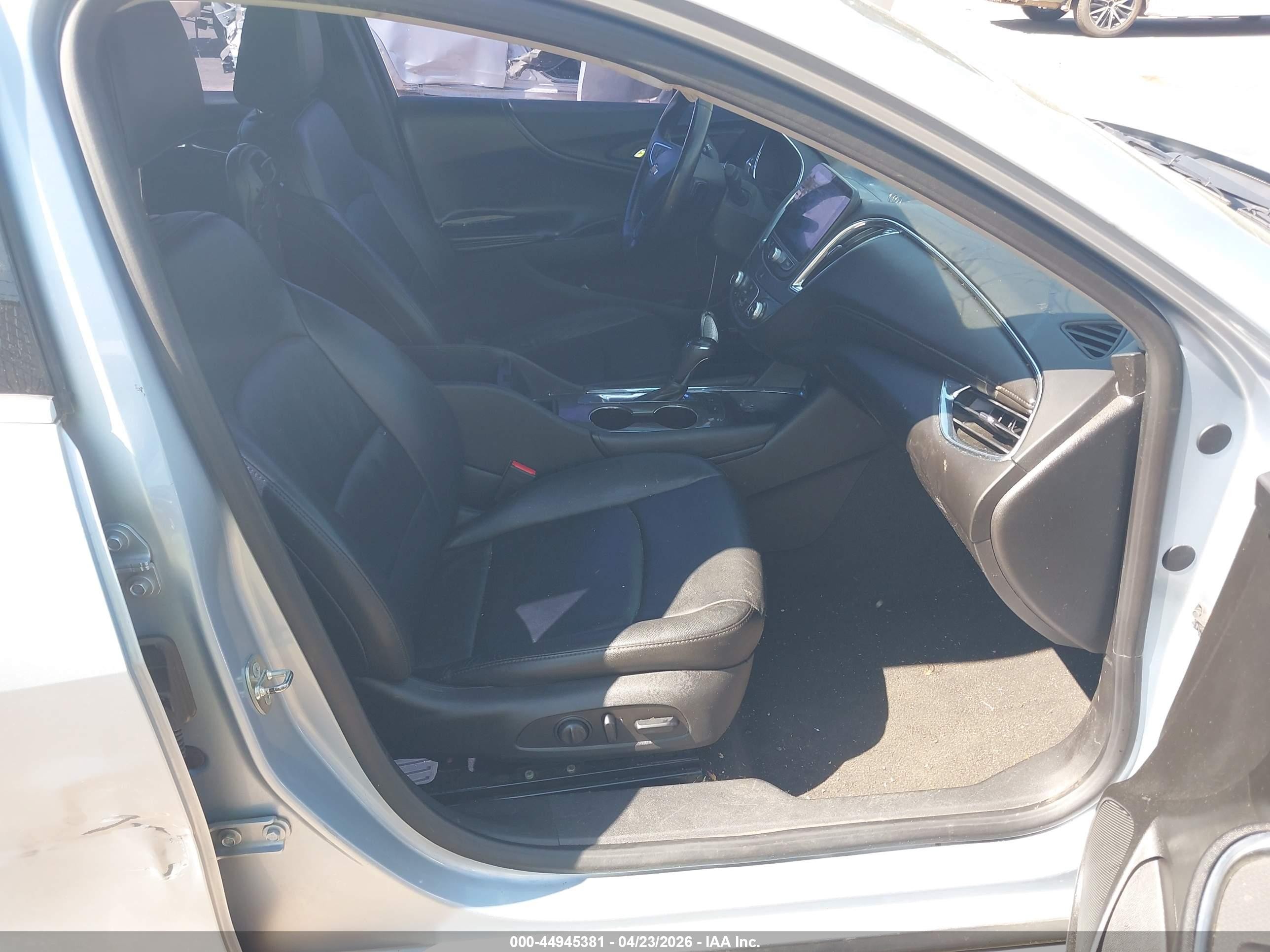 2018 Chevrolet Malibu Lt Синий vin: 1G1ZD5ST3JF160302