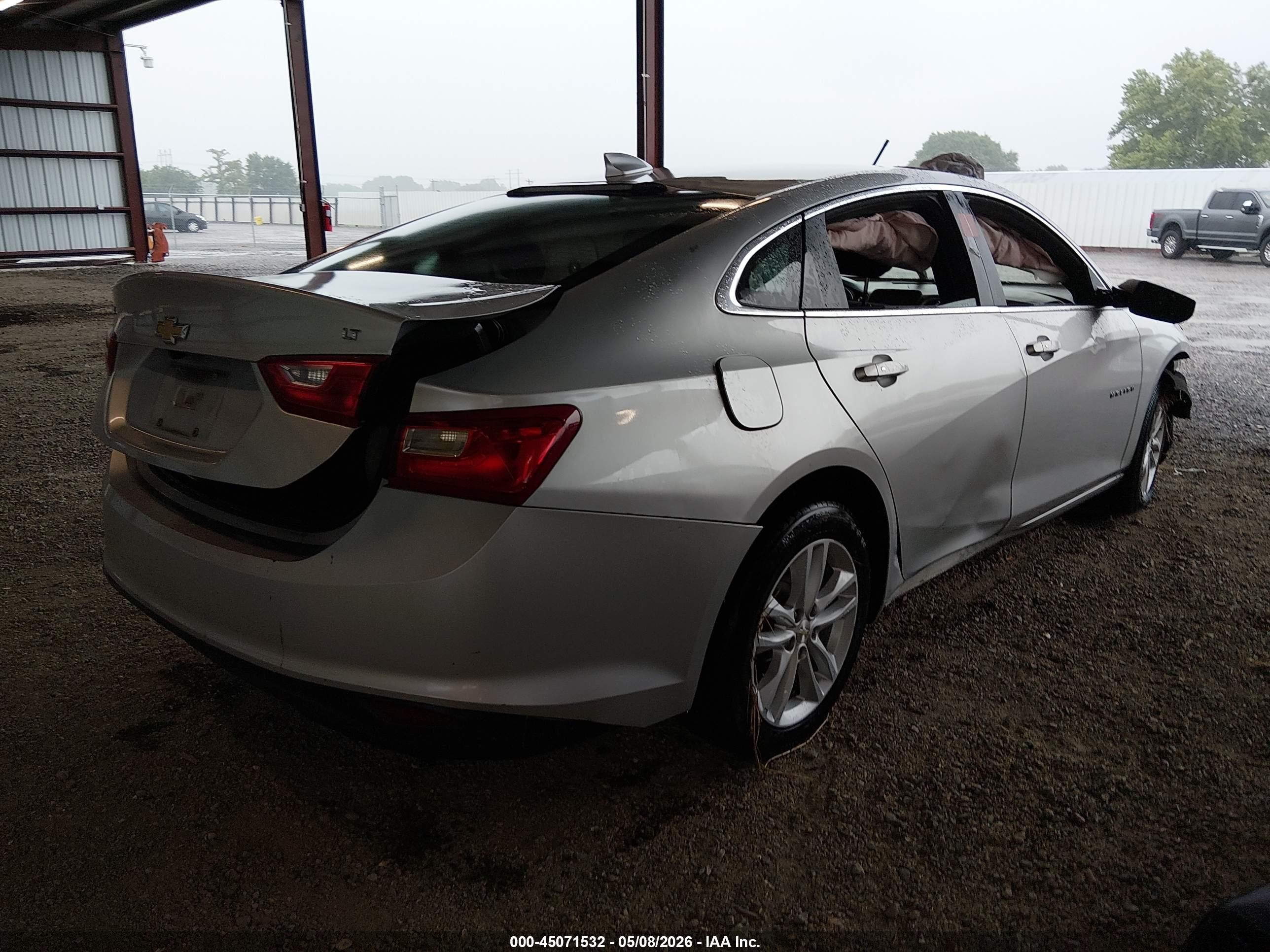 2018 Chevrolet Malibu Lt Silver vin: 1G1ZD5ST3JF247214
