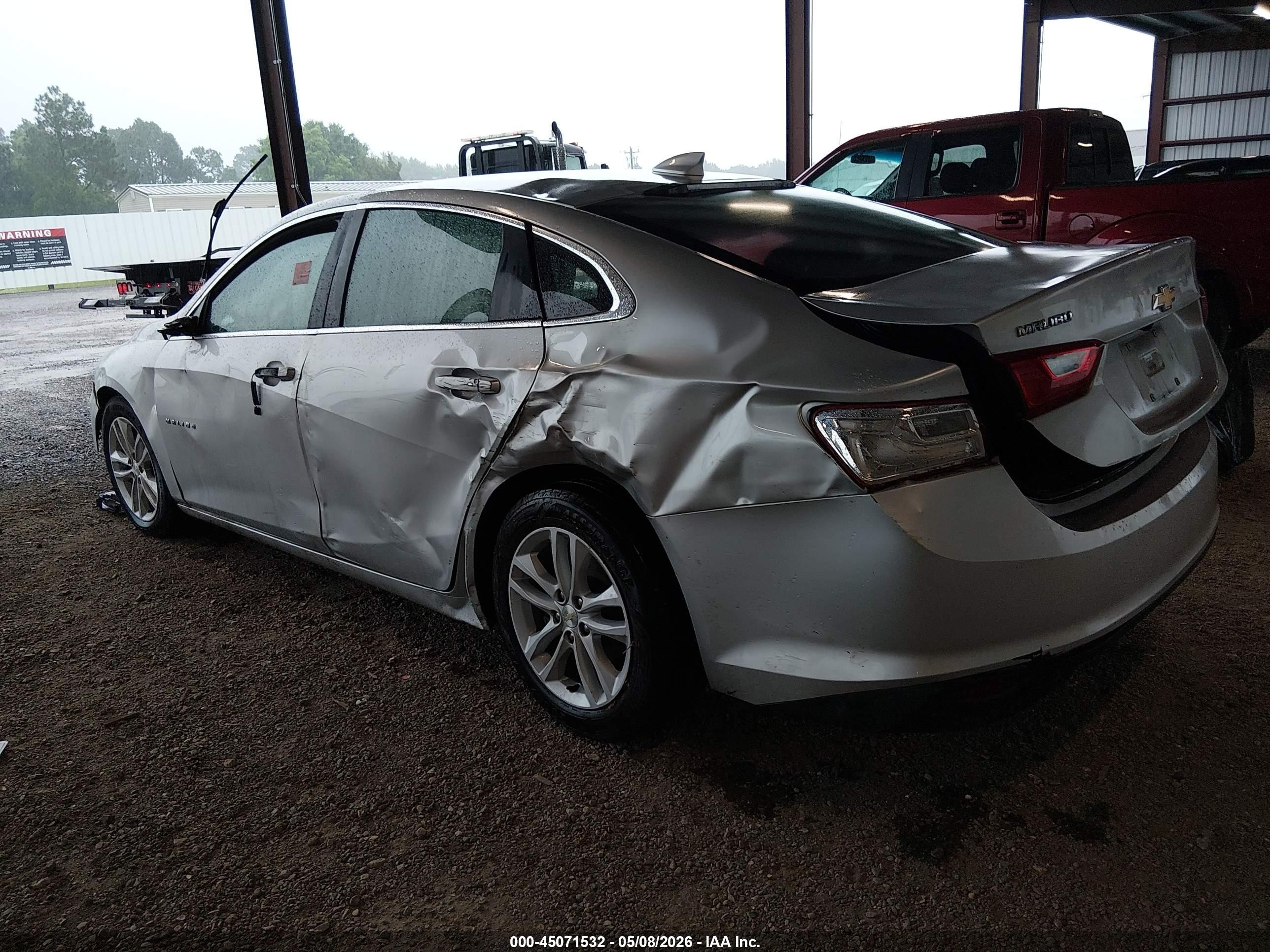 2018 Chevrolet Malibu Lt Silver vin: 1G1ZD5ST3JF247214