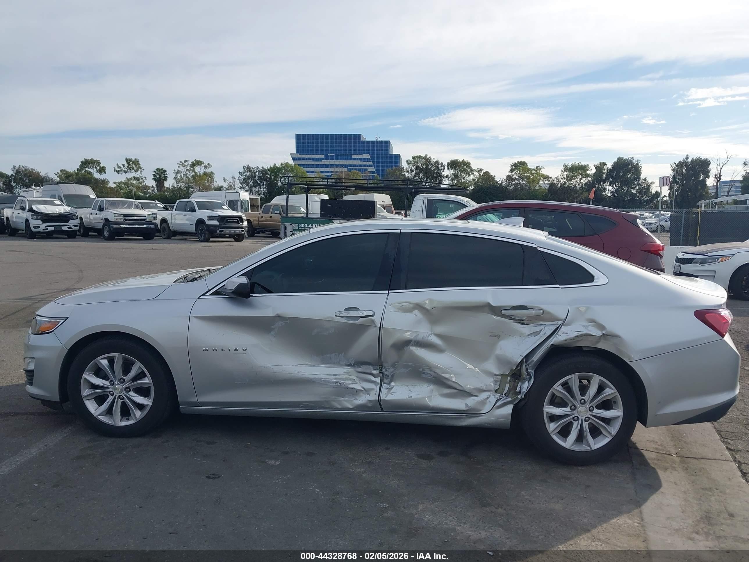 2019 Chevrolet Malibu Lt Silver vin: 1G1ZD5ST3KF104278