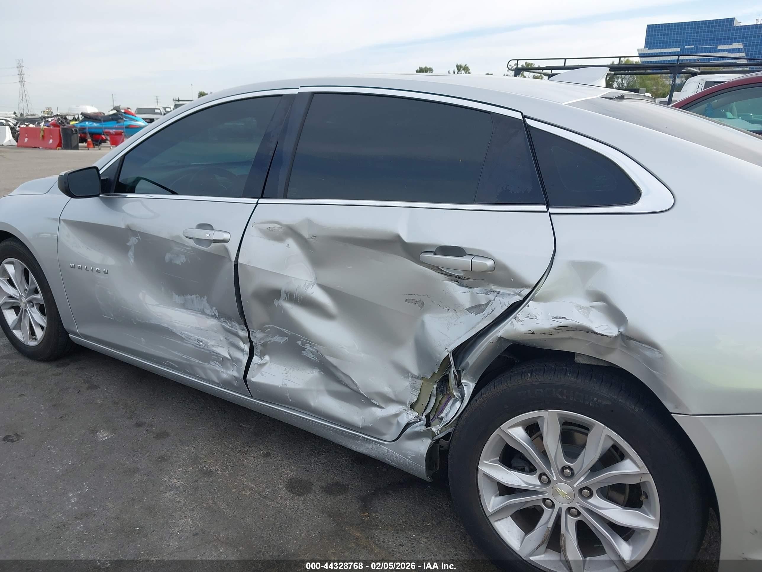 2019 Chevrolet Malibu Lt Silver vin: 1G1ZD5ST3KF104278